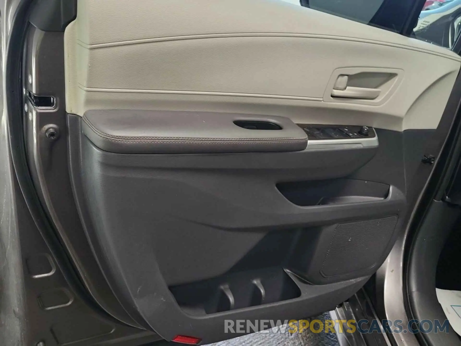 44 fotografías del automóvil dañado 5TDKSKFC6NS069991 TOYOTA SIENNA 2022