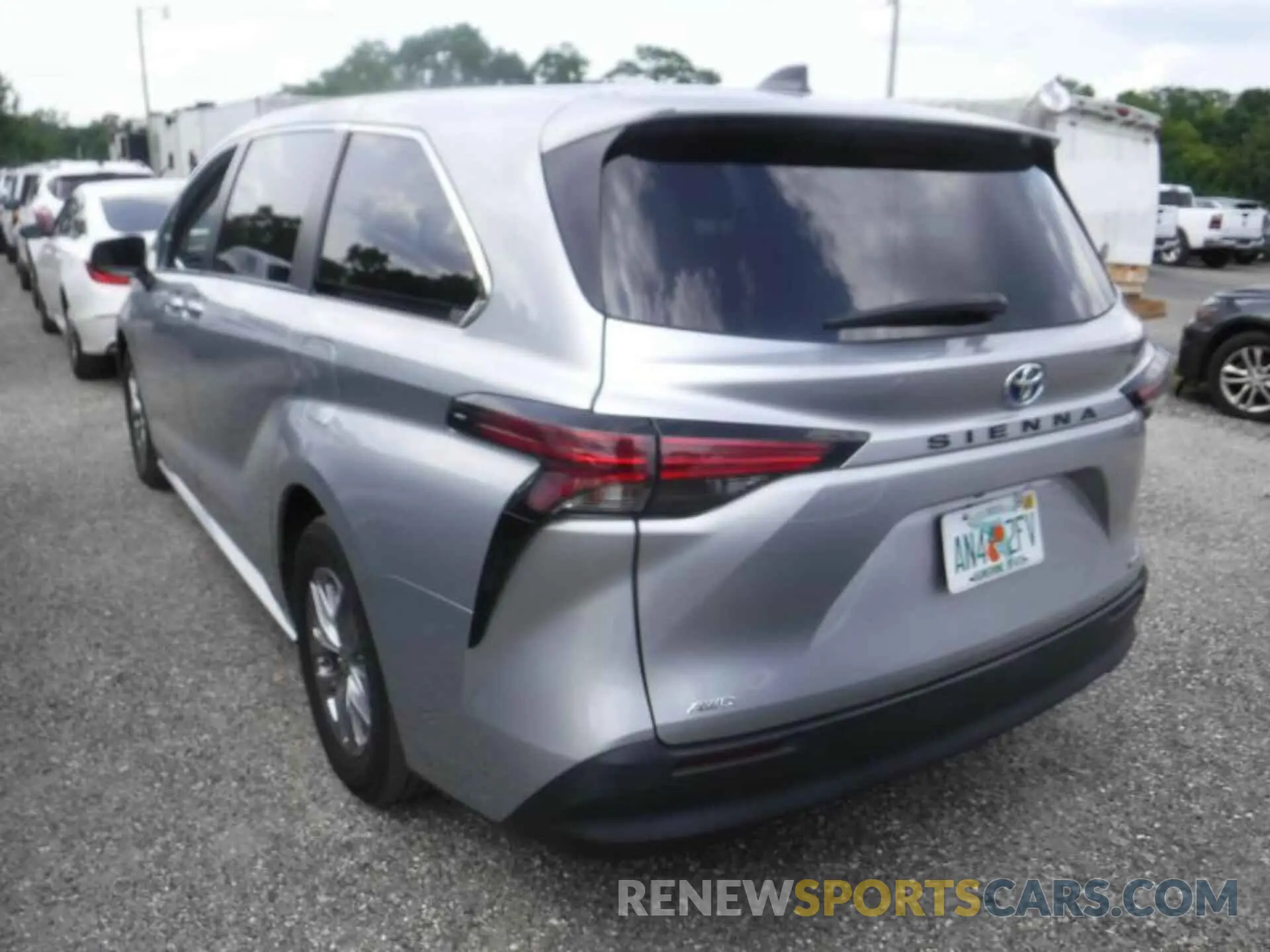 11 fotografías del automóvil dañado 5TDKSKFC8NS070446 TOYOTA SIENNA 2022