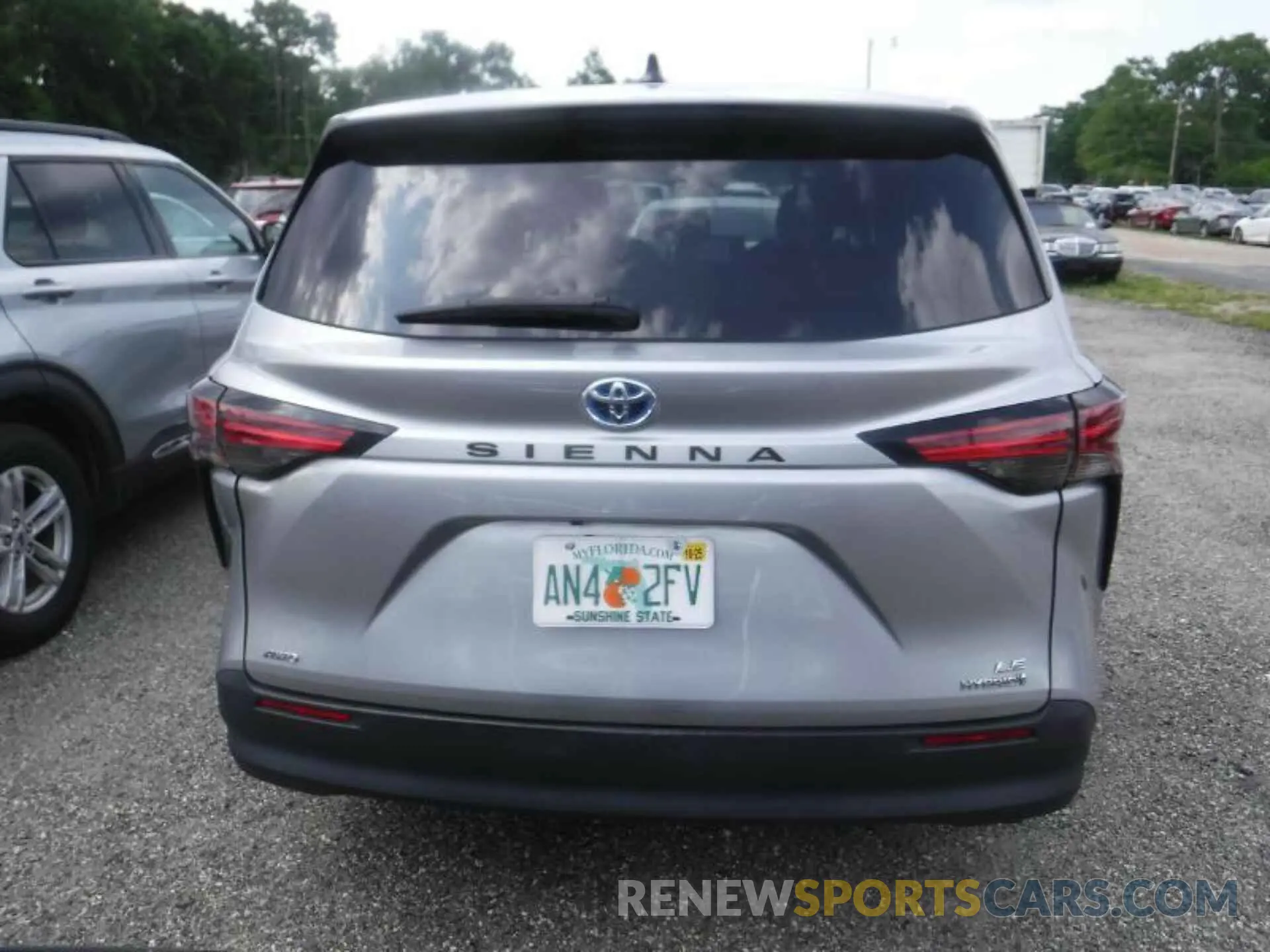 7 fotografías del automóvil dañado 5TDKSKFC8NS070446 TOYOTA SIENNA 2022