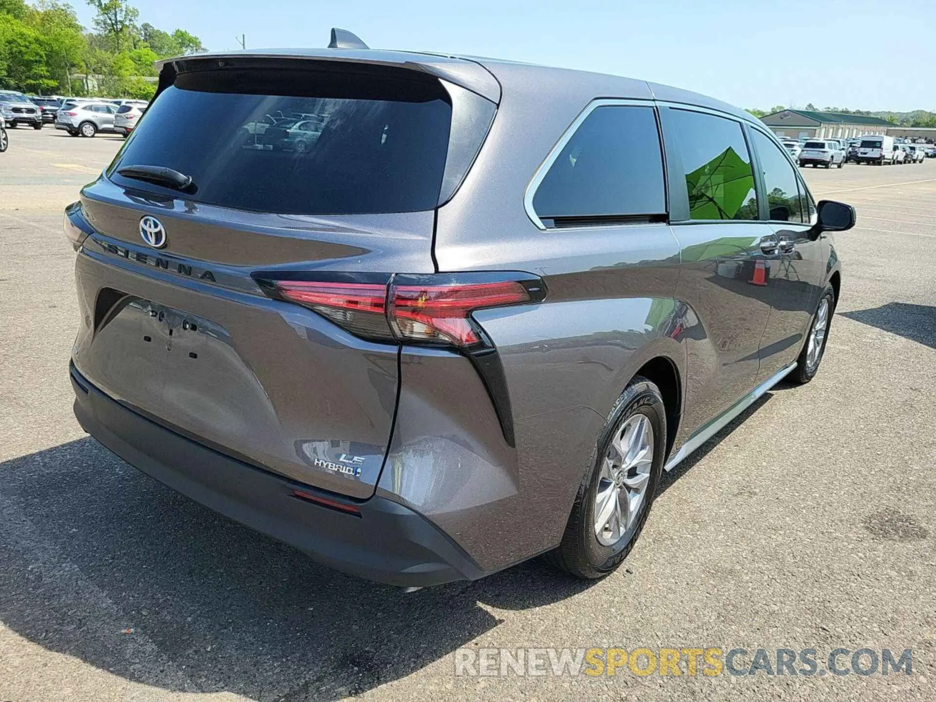 16 fotografías del automóvil dañado 5TDKSKFCXNS070061 TOYOTA SIENNA 2022