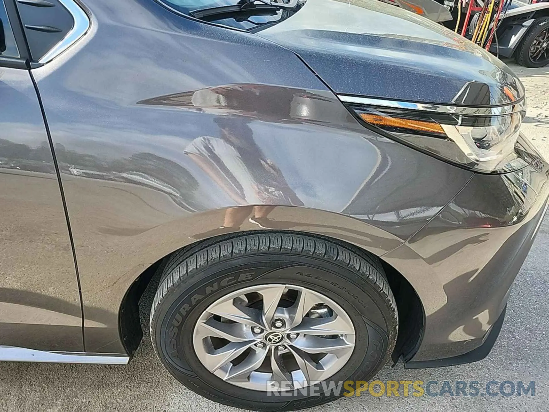 19 fotografías del automóvil dañado 5TDKSKFCXNS070061 TOYOTA SIENNA 2022