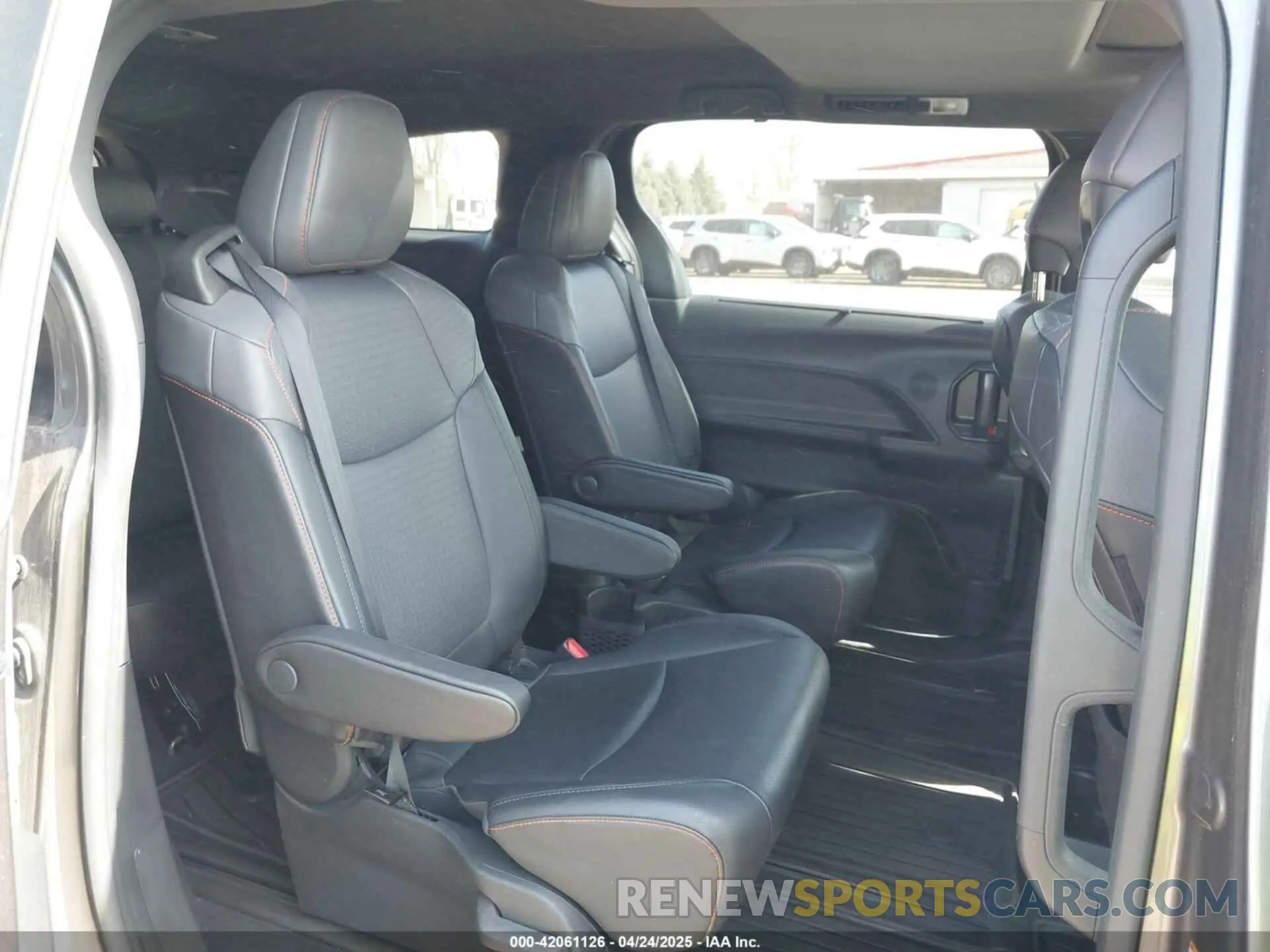 8 fotografías del automóvil dañado 5TDXRKEC2NS108482 TOYOTA SIENNA 2022