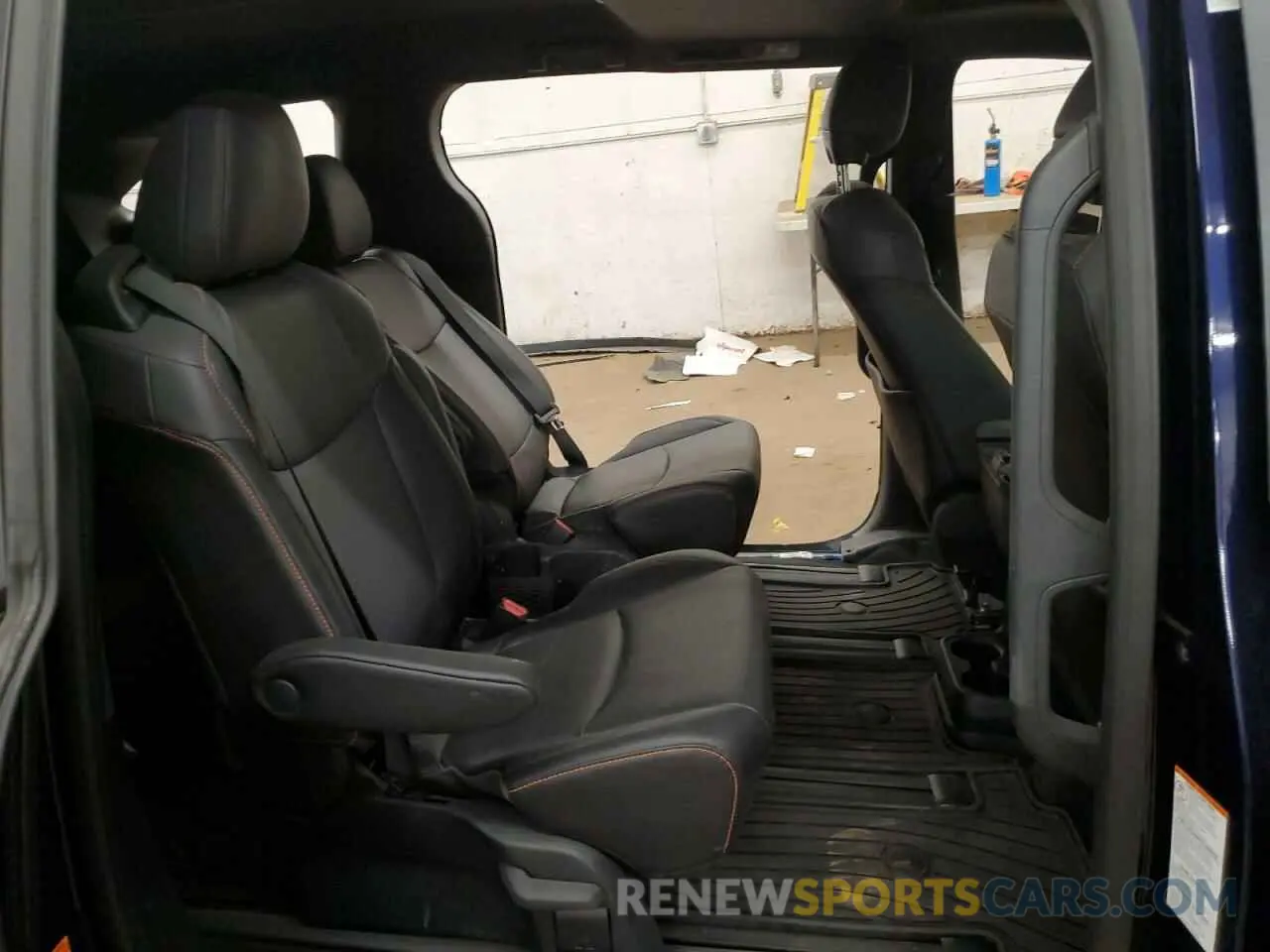 11 fotografías del automóvil dañado 5TDXRKEC2NS136251 TOYOTA SIENNA 2022