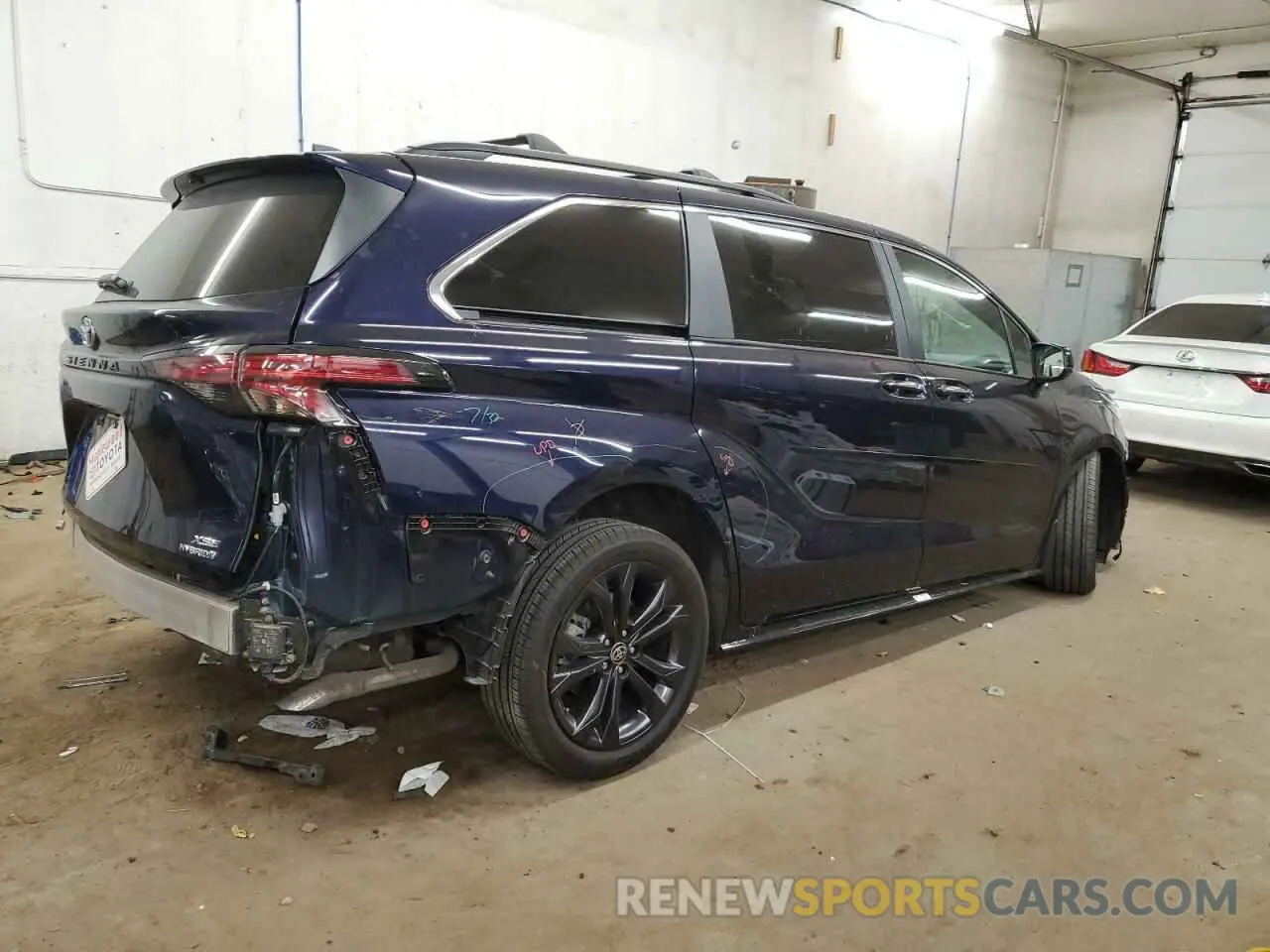 3 fotografías del automóvil dañado 5TDXRKEC2NS136251 TOYOTA SIENNA 2022