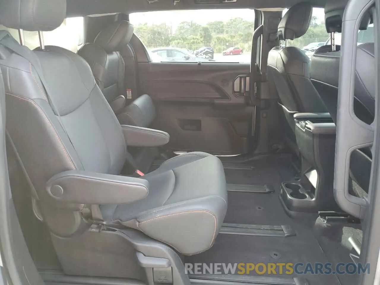 11 fotografías del automóvil dañado 5TDXRKEC9NS133380 TOYOTA SIENNA 2022