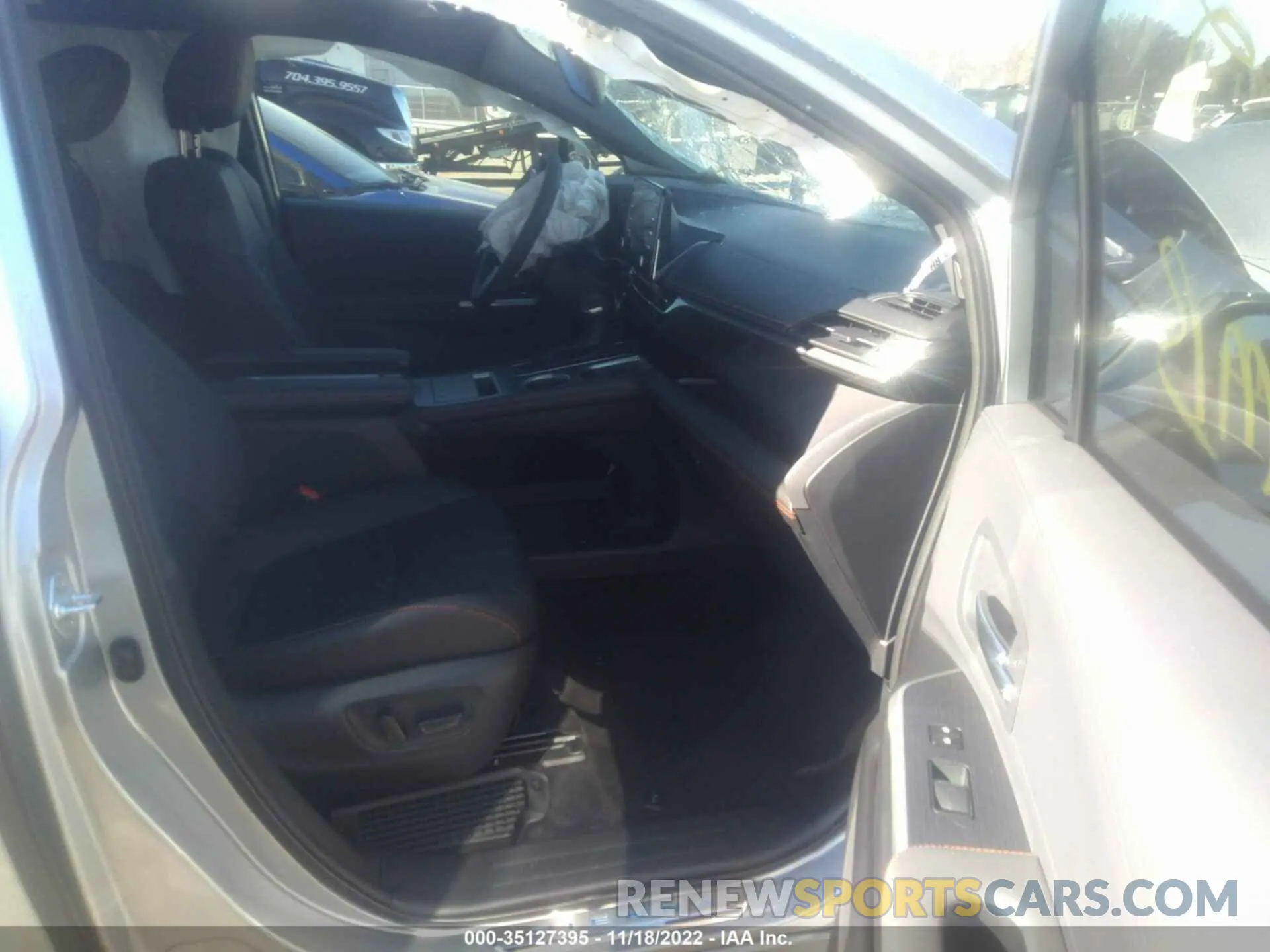 5 fotografías del automóvil dañado 5TDXRKECXNS132397 TOYOTA SIENNA 2022