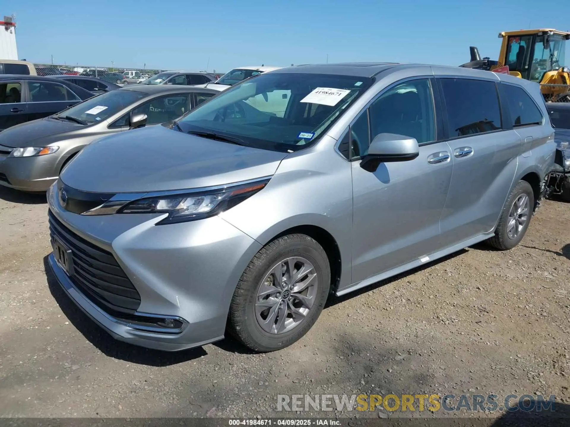 2 fotografías del automóvil dañado 5TDYRKEC1NS125049 TOYOTA SIENNA 2022