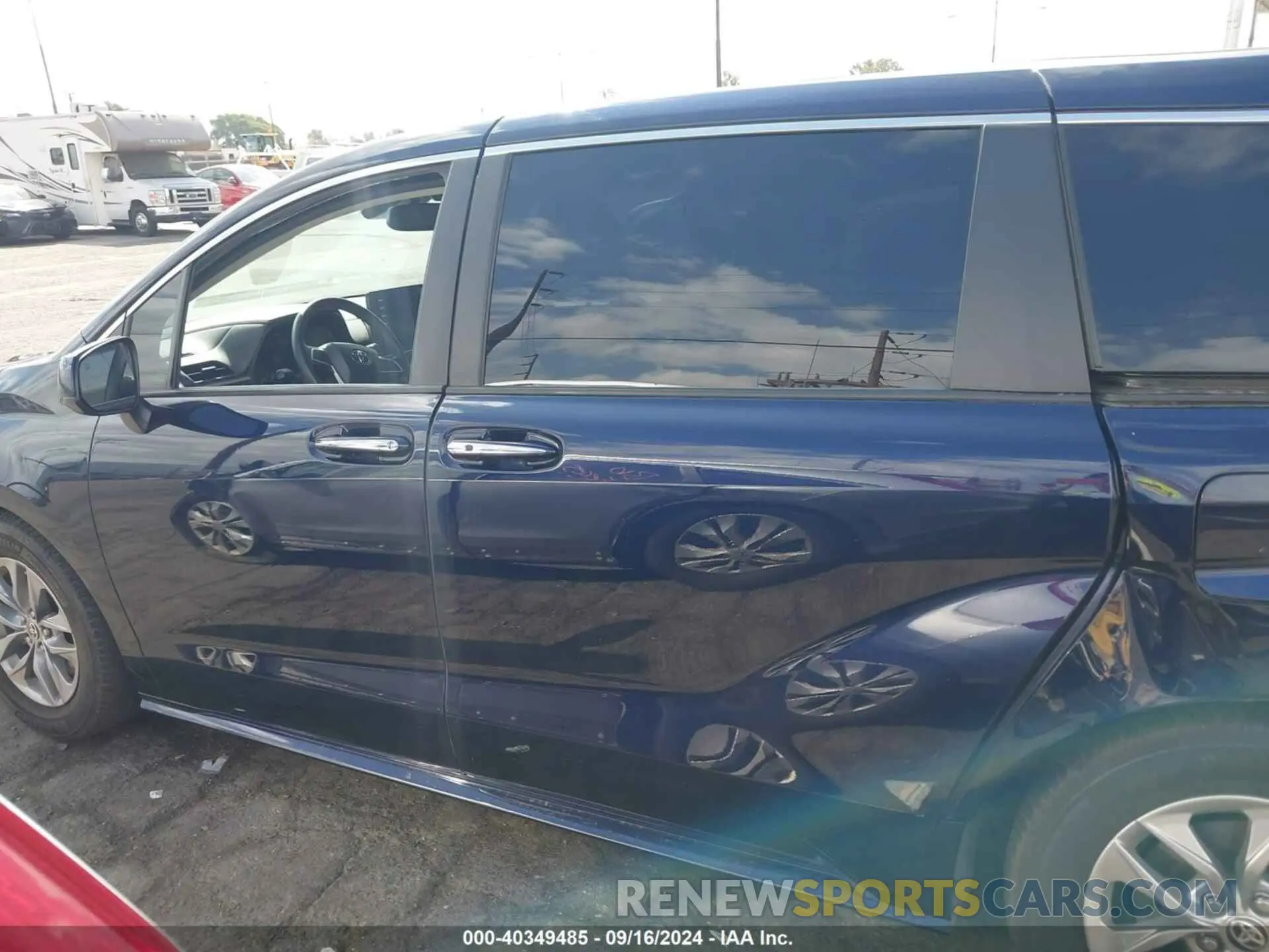 15 fotografías del automóvil dañado 5TDYRKEC2NS121155 TOYOTA SIENNA 2022