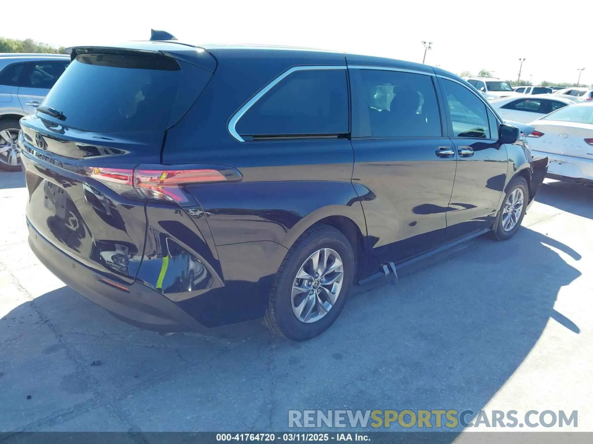 4 fotografías del automóvil dañado 5TDYRKEC2NS125318 TOYOTA SIENNA 2022