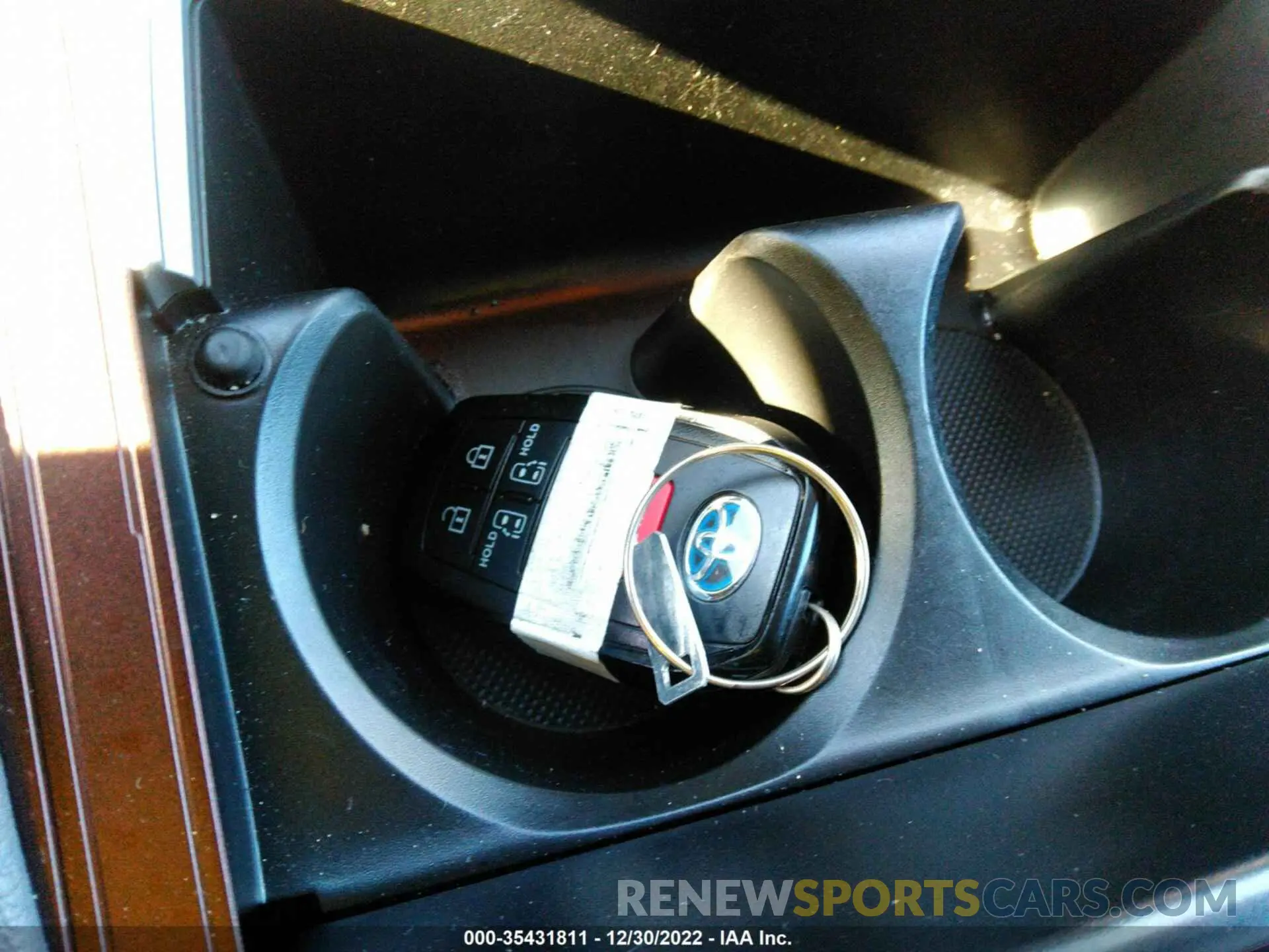 11 fotografías del automóvil dañado 5TDYRKEC5NS122655 TOYOTA SIENNA 2022