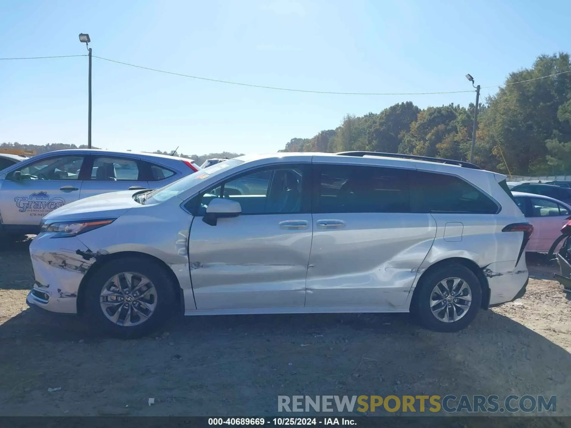 14 fotografías del automóvil dañado 5TDYRKEC7NS119112 TOYOTA SIENNA 2022