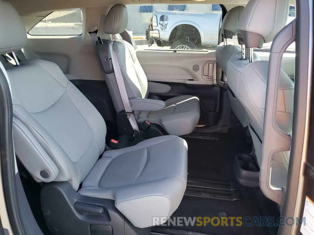 11 fotografías del automóvil dañado 5TDYRKEC9NS093306 TOYOTA SIENNA 2022