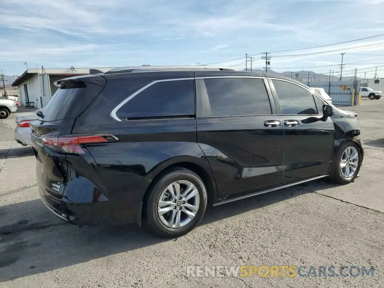 3 fotografías del automóvil dañado 5TDZRKEC1NS083082 TOYOTA SIENNA 2022
