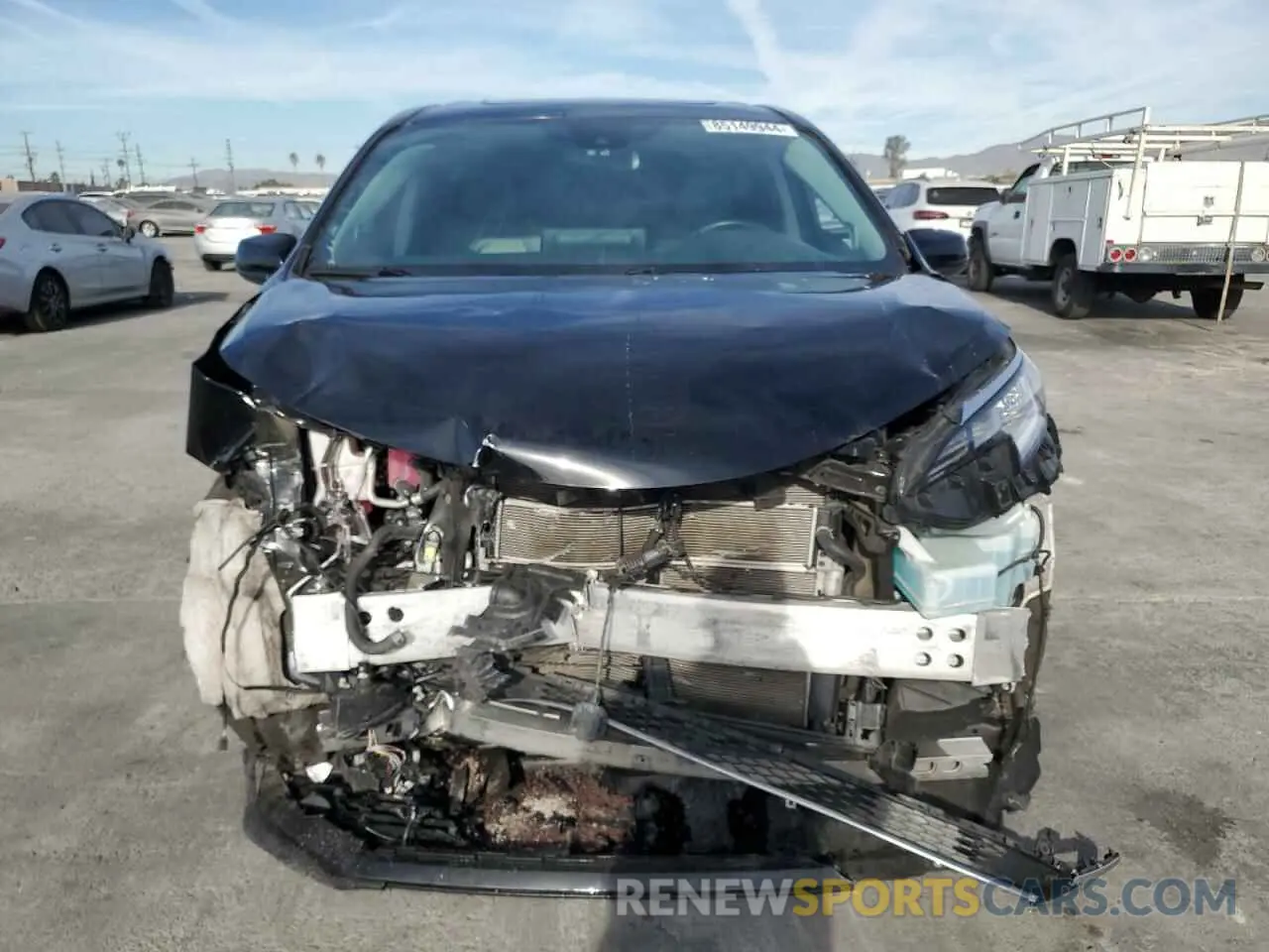 5 fotografías del automóvil dañado 5TDZRKEC1NS083082 TOYOTA SIENNA 2022