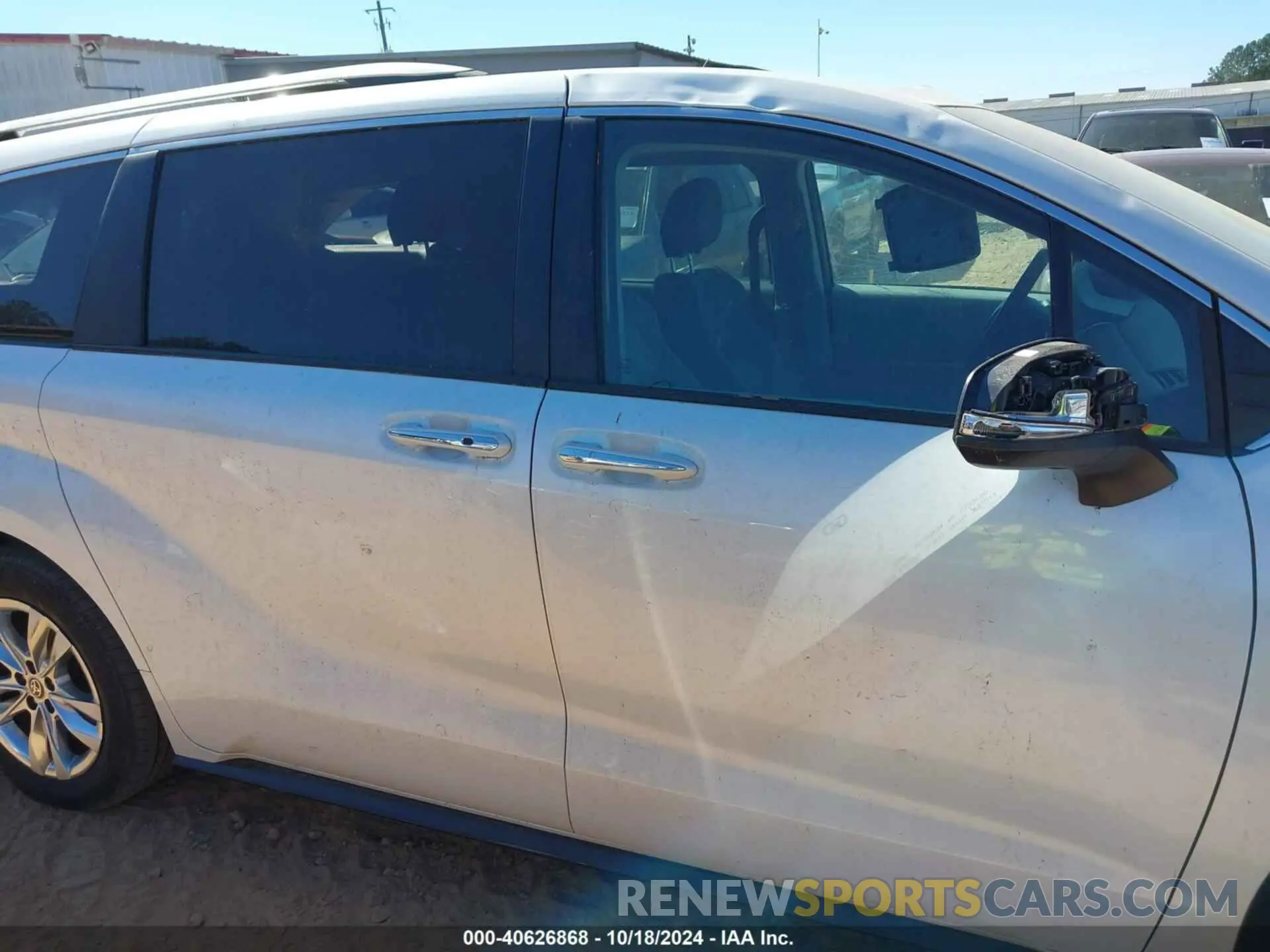 14 fotografías del automóvil dañado 5TDZRKEC6NS094546 TOYOTA SIENNA 2022
