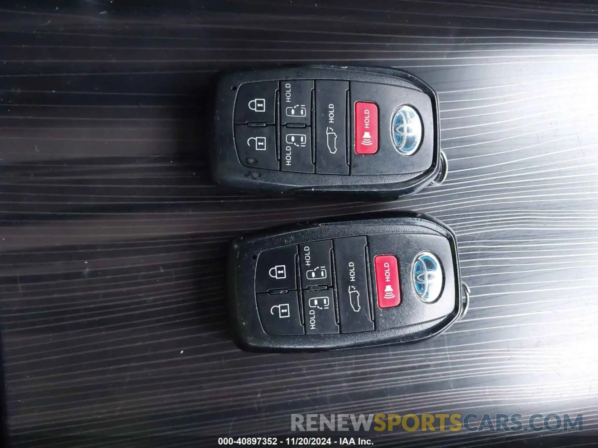 11 fotografías del automóvil dañado 5TDZRKECXNS075255 TOYOTA SIENNA 2022