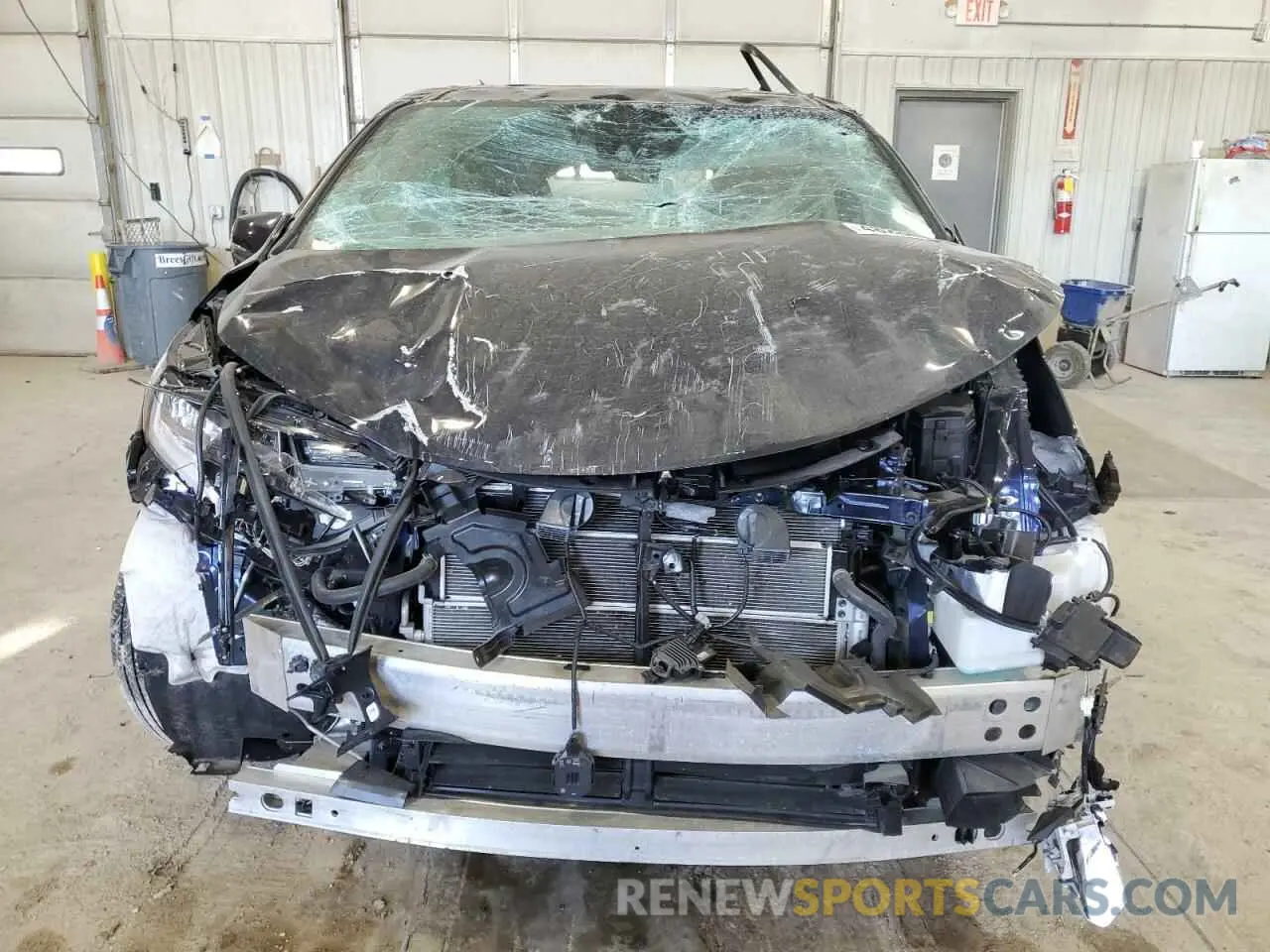 5 fotografías del automóvil dañado 5TDZSKFC2NS047453 TOYOTA SIENNA 2022