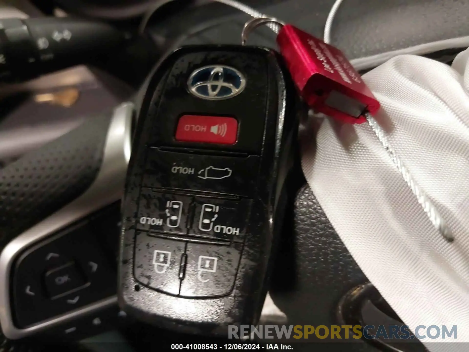11 fotografías del automóvil dañado 5TDZSKFC8NS072003 TOYOTA SIENNA 2022