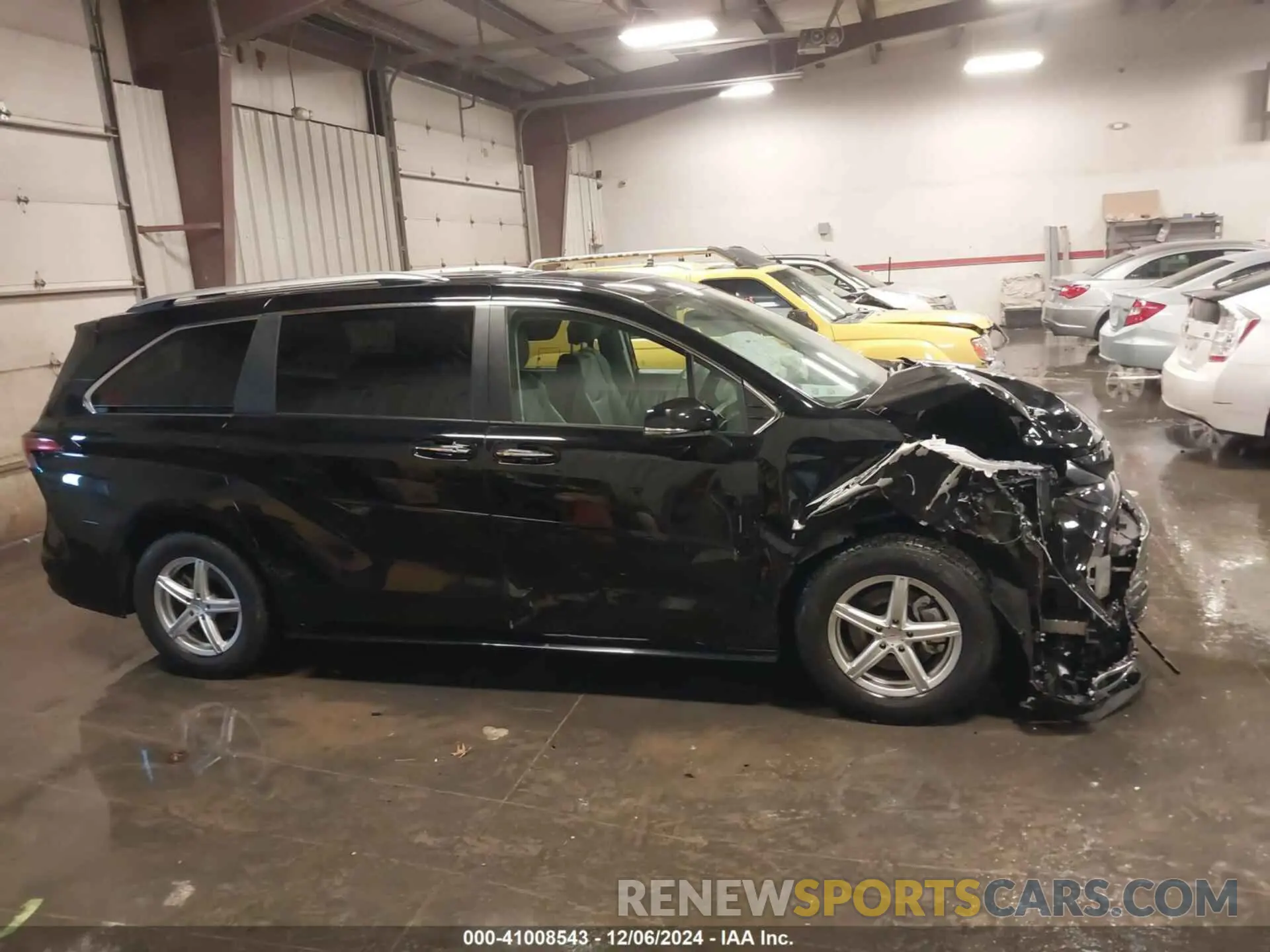 13 fotografías del automóvil dañado 5TDZSKFC8NS072003 TOYOTA SIENNA 2022