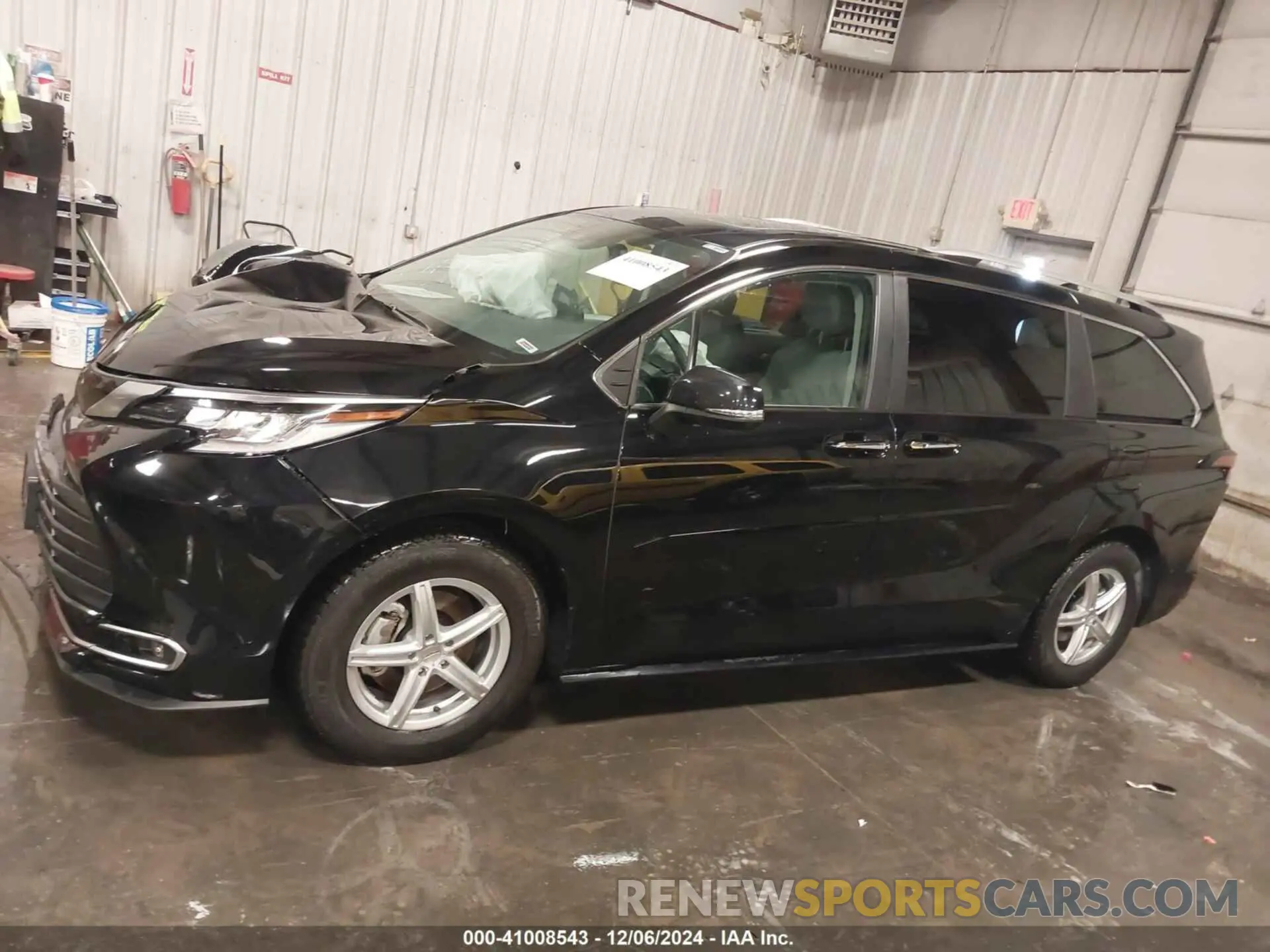 14 fotografías del automóvil dañado 5TDZSKFC8NS072003 TOYOTA SIENNA 2022