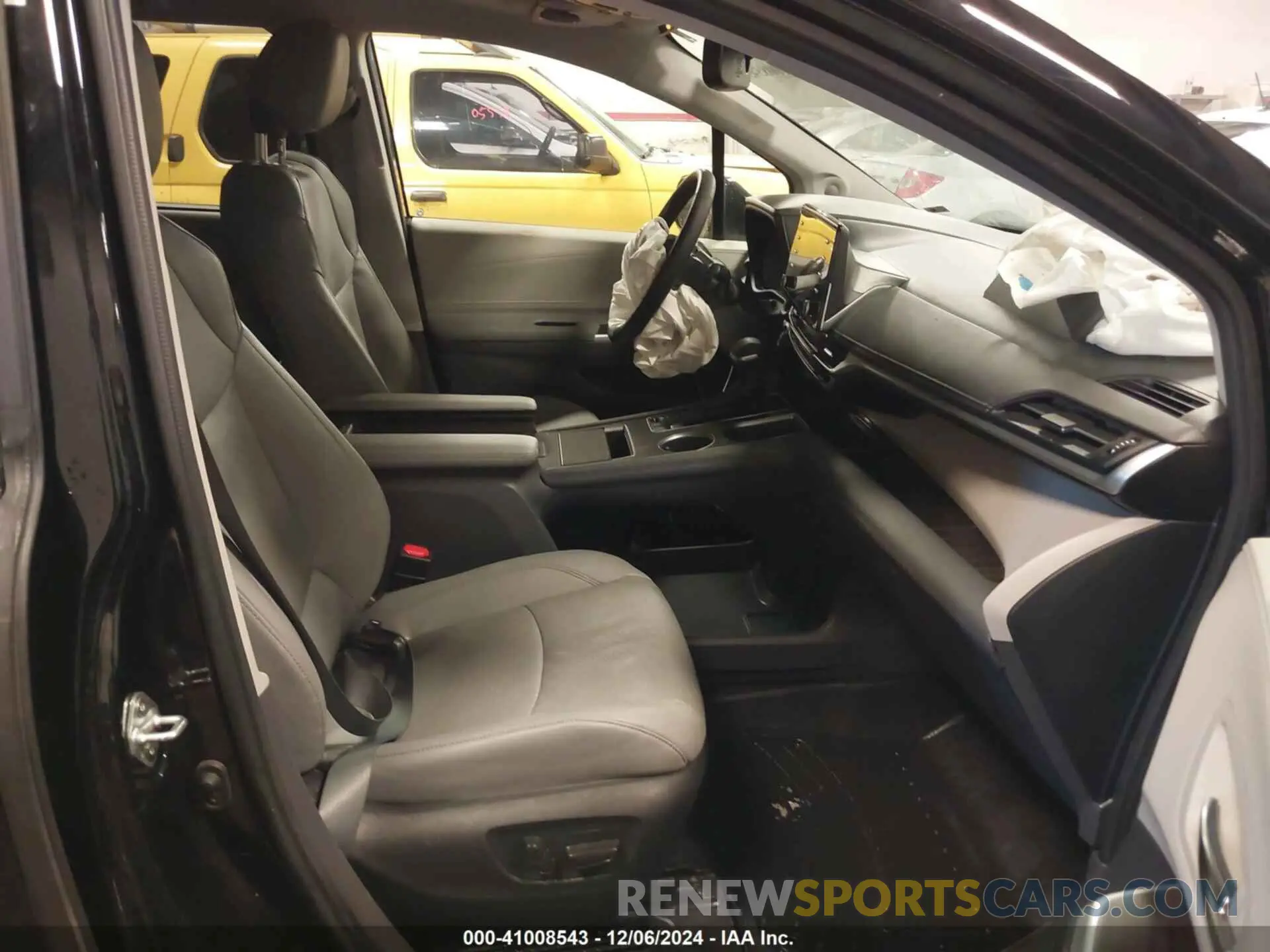 5 fotografías del automóvil dañado 5TDZSKFC8NS072003 TOYOTA SIENNA 2022