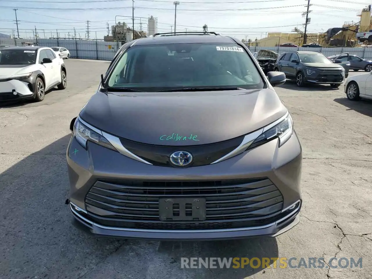 5 fotografías del automóvil dañado 5TDZSKFC9NS058286 TOYOTA SIENNA 2022