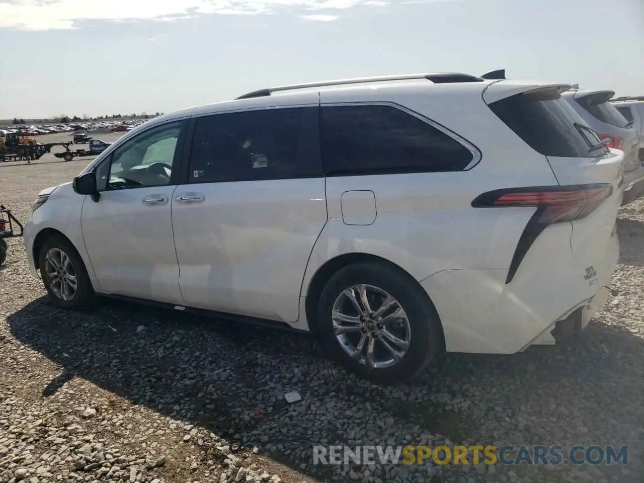 2 fotografías del automóvil dañado 5TDDSKFC1PS099900 TOYOTA SIENNA 2023