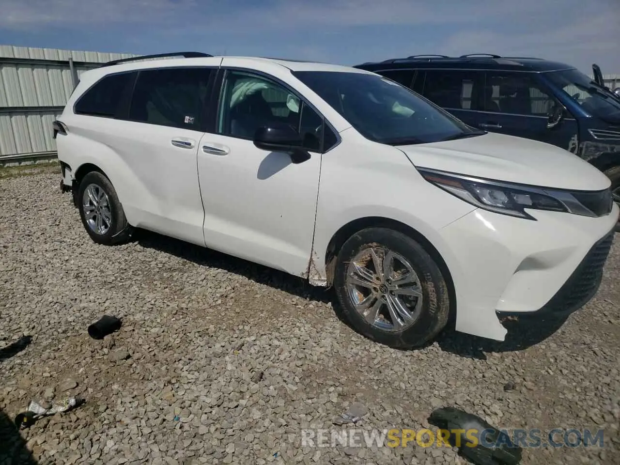 4 fotografías del automóvil dañado 5TDDSKFC1PS099900 TOYOTA SIENNA 2023