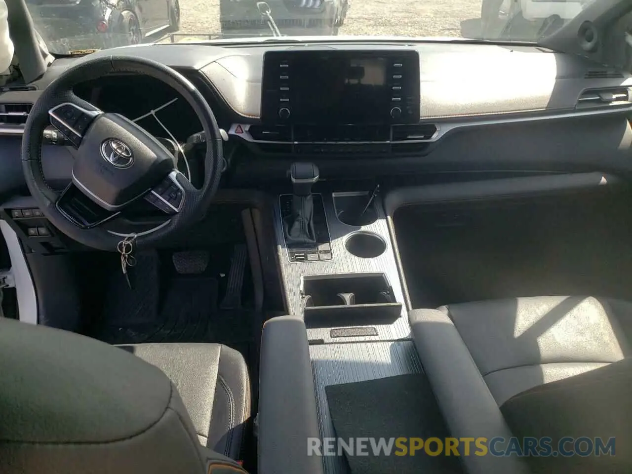 8 fotografías del automóvil dañado 5TDDSKFC1PS099900 TOYOTA SIENNA 2023