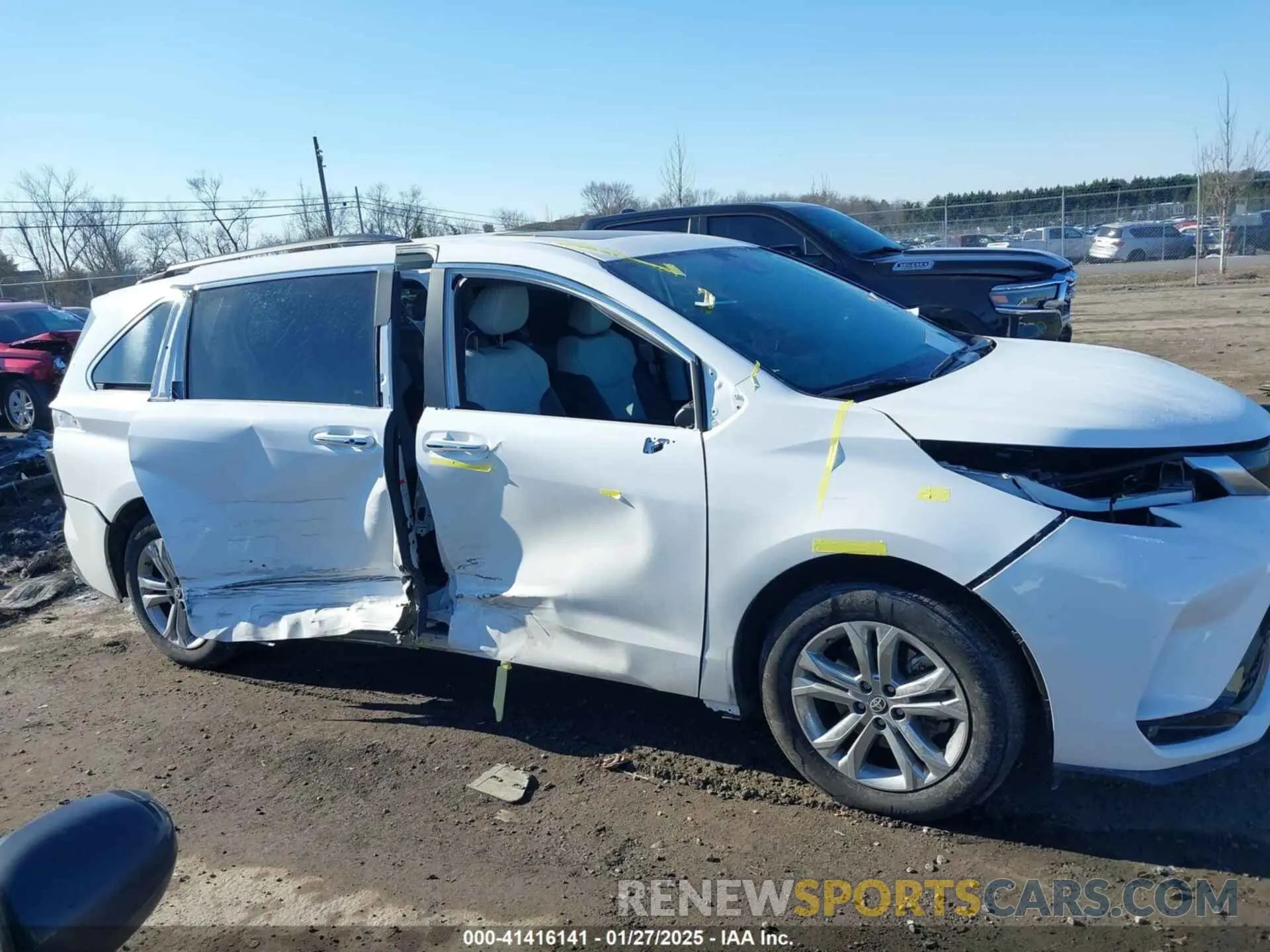 12 fotografías del automóvil dañado 5TDDSKFC6PS107134 TOYOTA SIENNA 2023