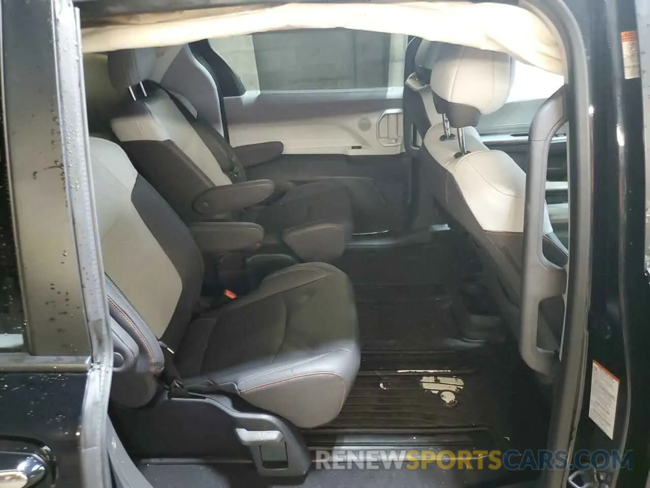 11 fotografías del automóvil dañado 5TDDSKFC9PS082391 TOYOTA SIENNA 2023