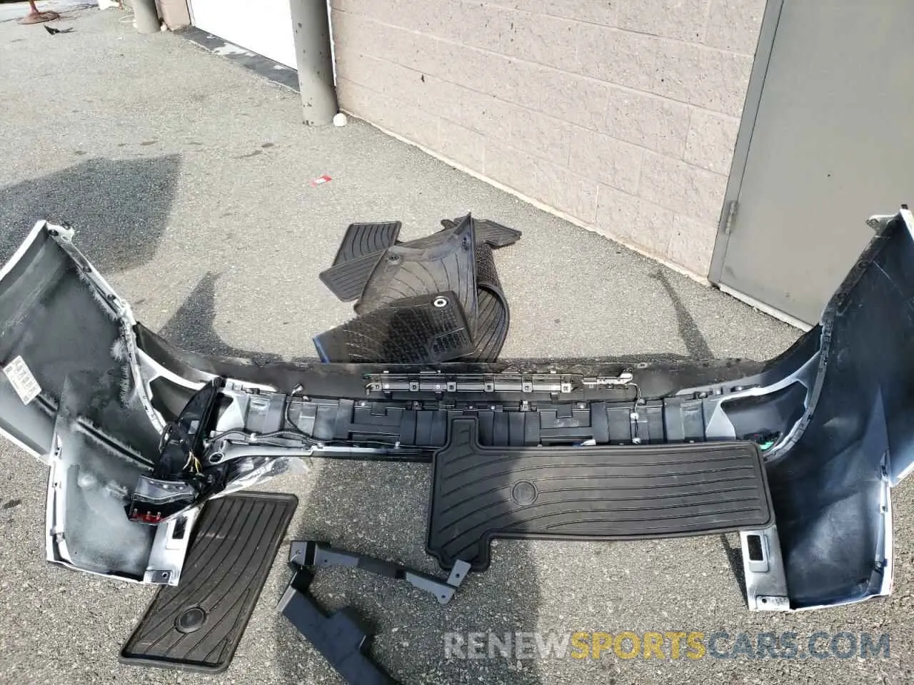 13 fotografías del automóvil dañado 5TDESKFC3PS093410 TOYOTA SIENNA 2023