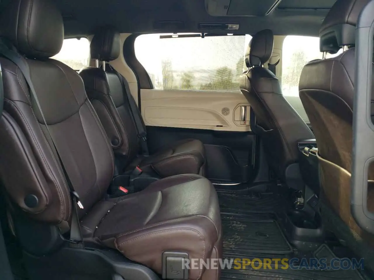 11 fotografías del automóvil dañado 5TDESKFC5PS079072 TOYOTA SIENNA 2023