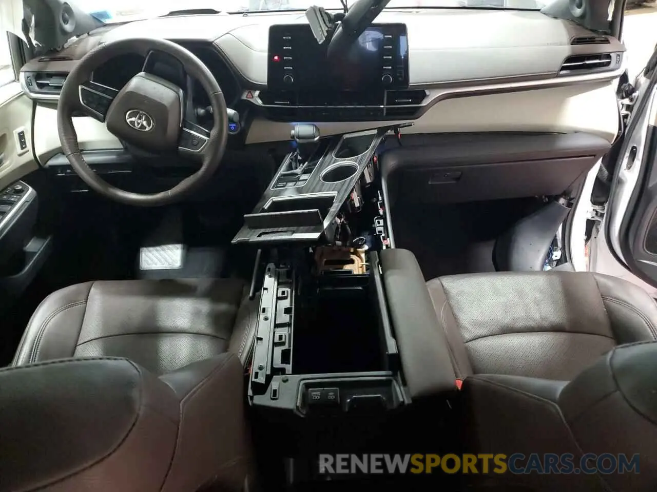 8 fotografías del automóvil dañado 5TDESKFC5PS103449 TOYOTA SIENNA 2023