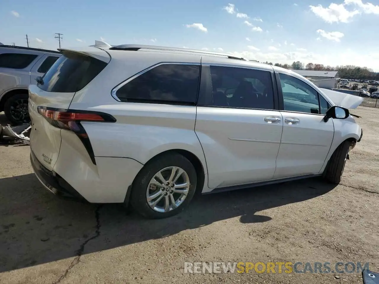 3 fotografías del automóvil dañado 5TDESKFC9PS093735 TOYOTA SIENNA 2023