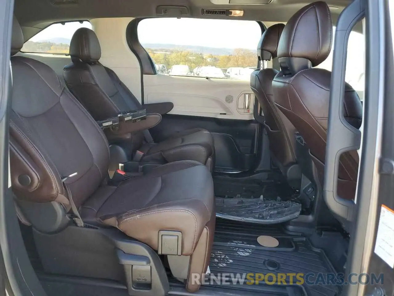 11 fotografías del automóvil dañado 5TDESKFC9PS096960 TOYOTA SIENNA 2023