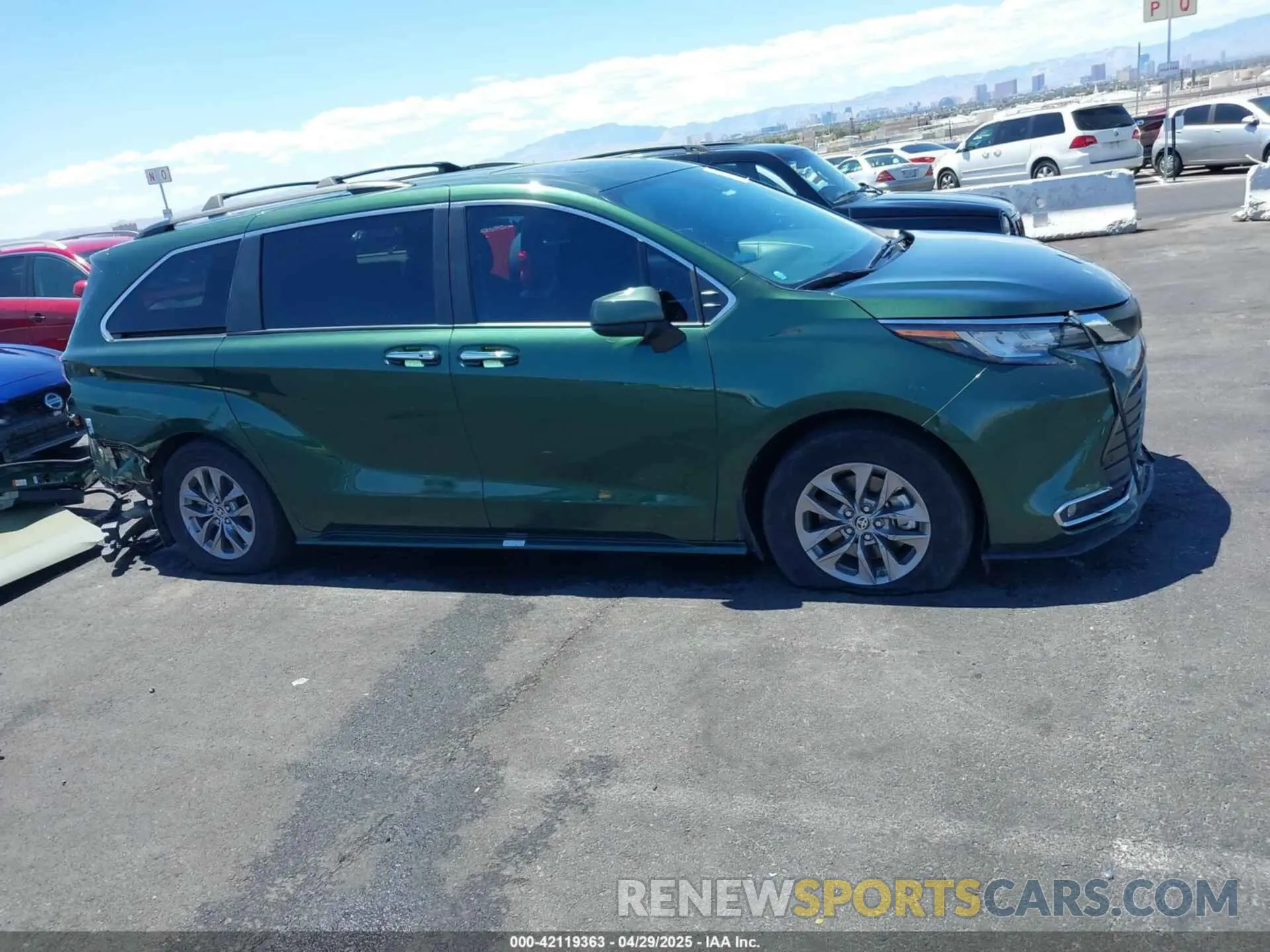14 fotografías del automóvil dañado 5TDJRKEC7PS148419 TOYOTA SIENNA 2023