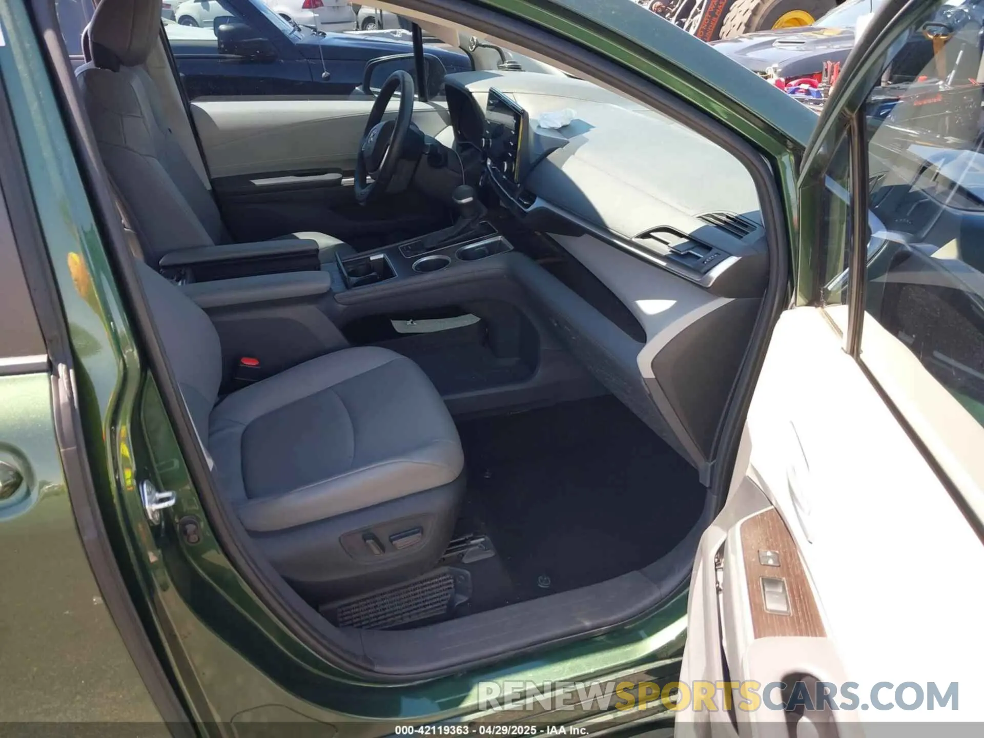 5 fotografías del automóvil dañado 5TDJRKEC7PS148419 TOYOTA SIENNA 2023