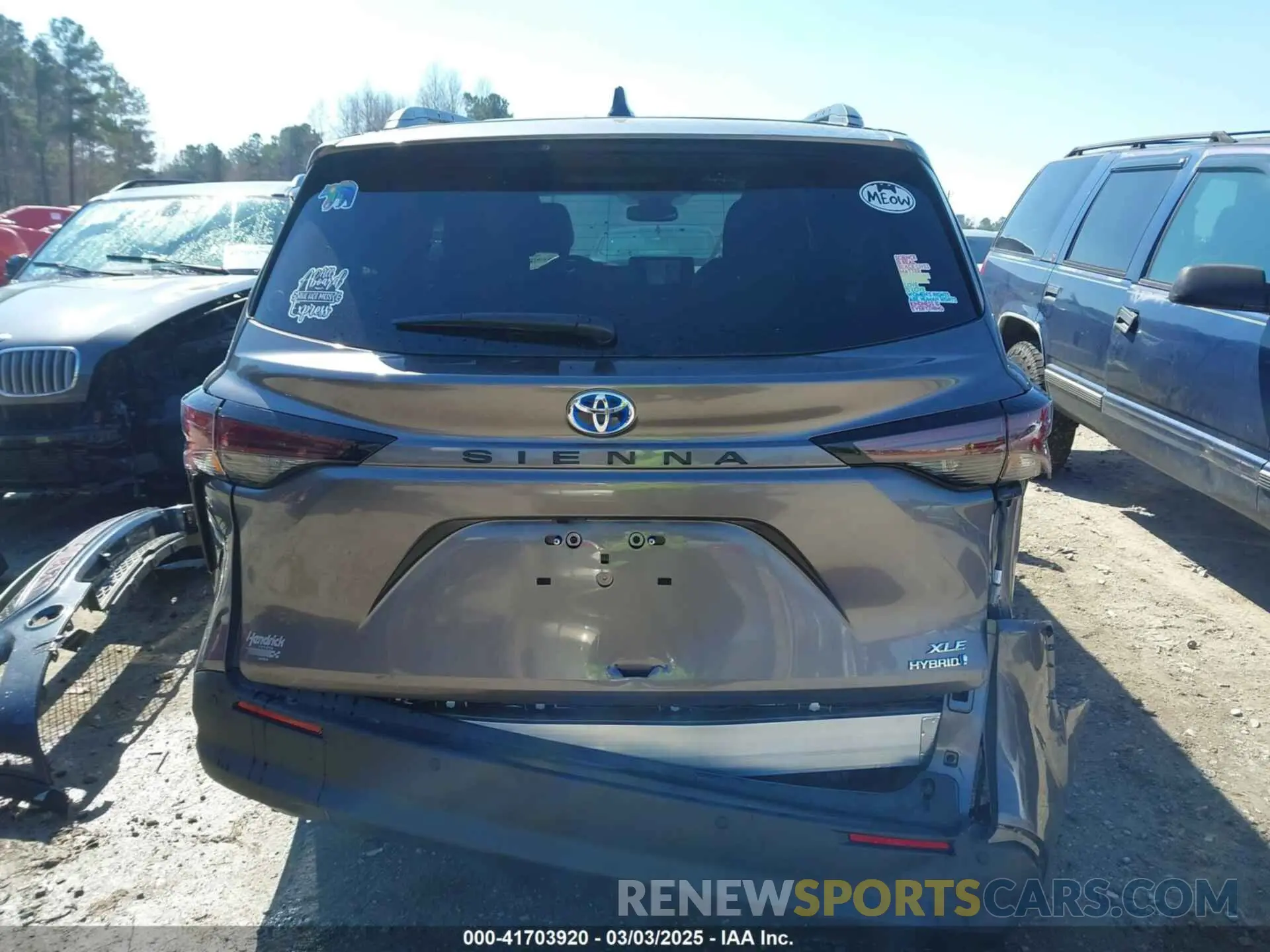 16 fotografías del automóvil dañado 5TDJRKEC8PS177038 TOYOTA SIENNA 2023