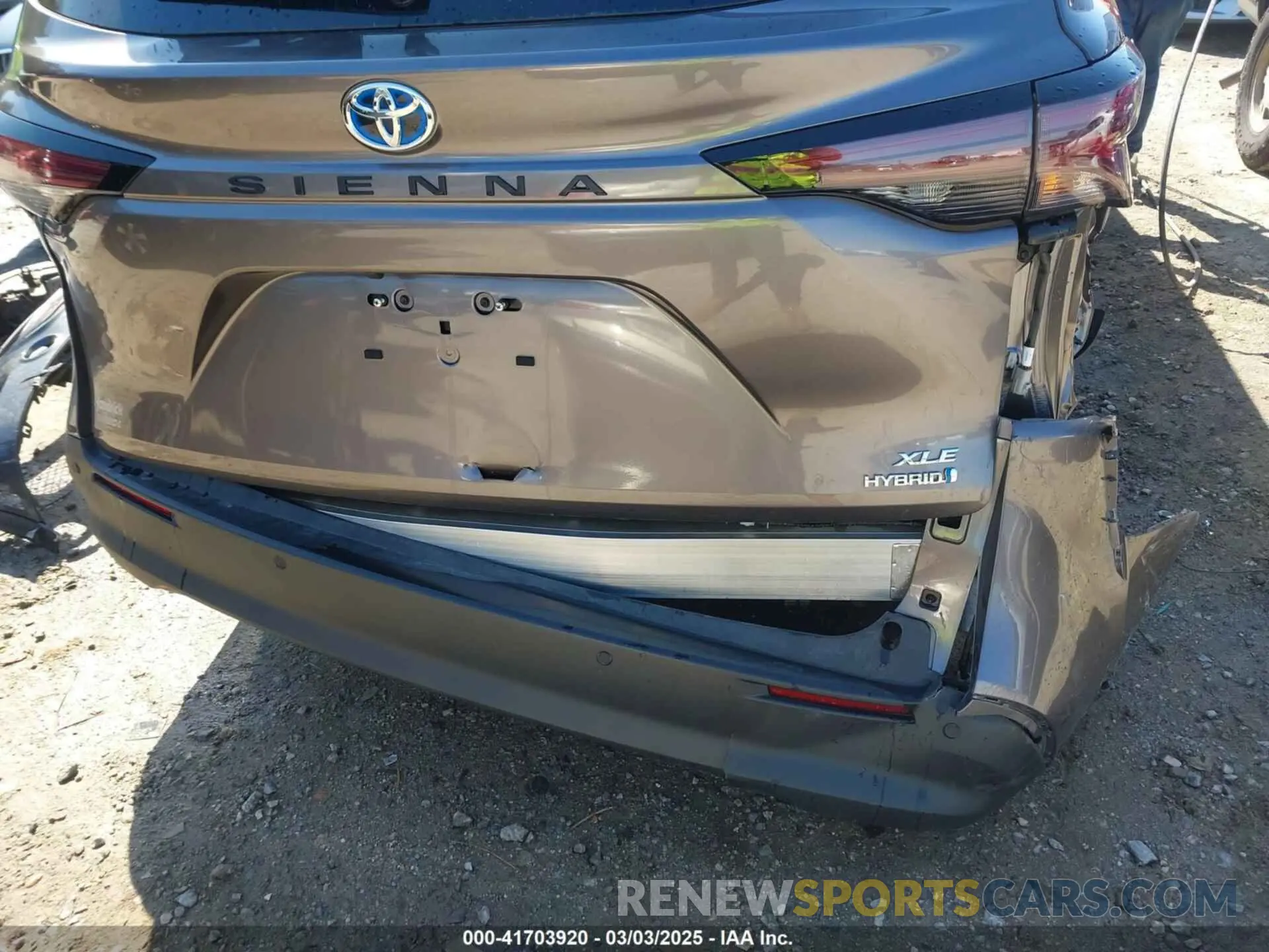 17 fotografías del automóvil dañado 5TDJRKEC8PS177038 TOYOTA SIENNA 2023