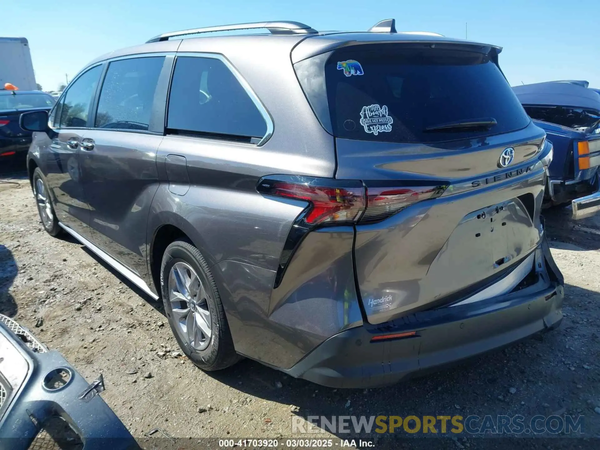 3 fotografías del automóvil dañado 5TDJRKEC8PS177038 TOYOTA SIENNA 2023