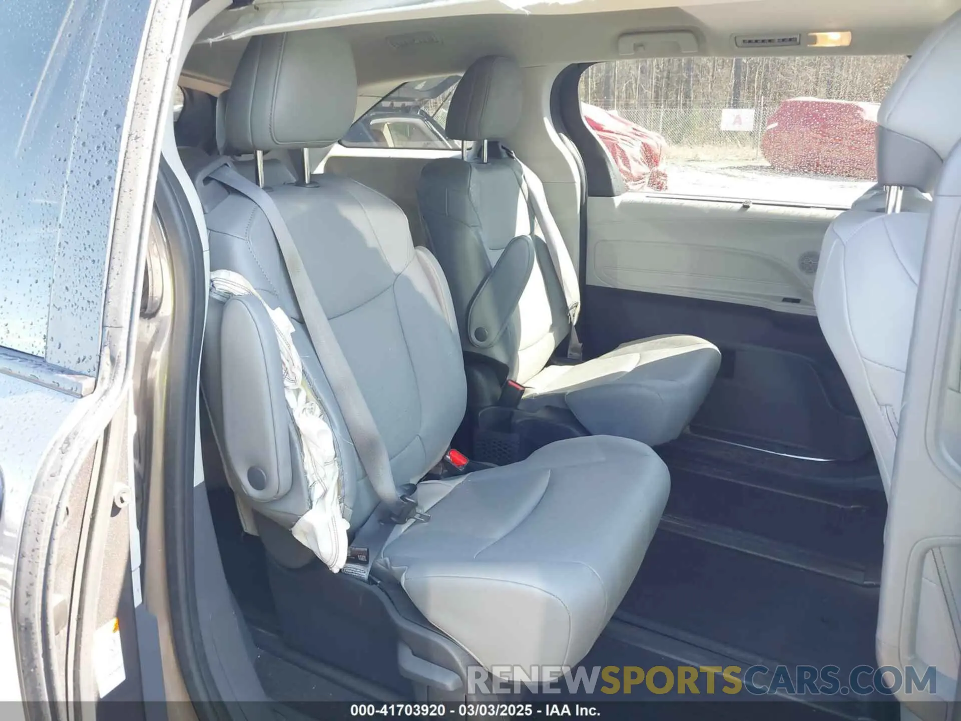 8 fotografías del automóvil dañado 5TDJRKEC8PS177038 TOYOTA SIENNA 2023
