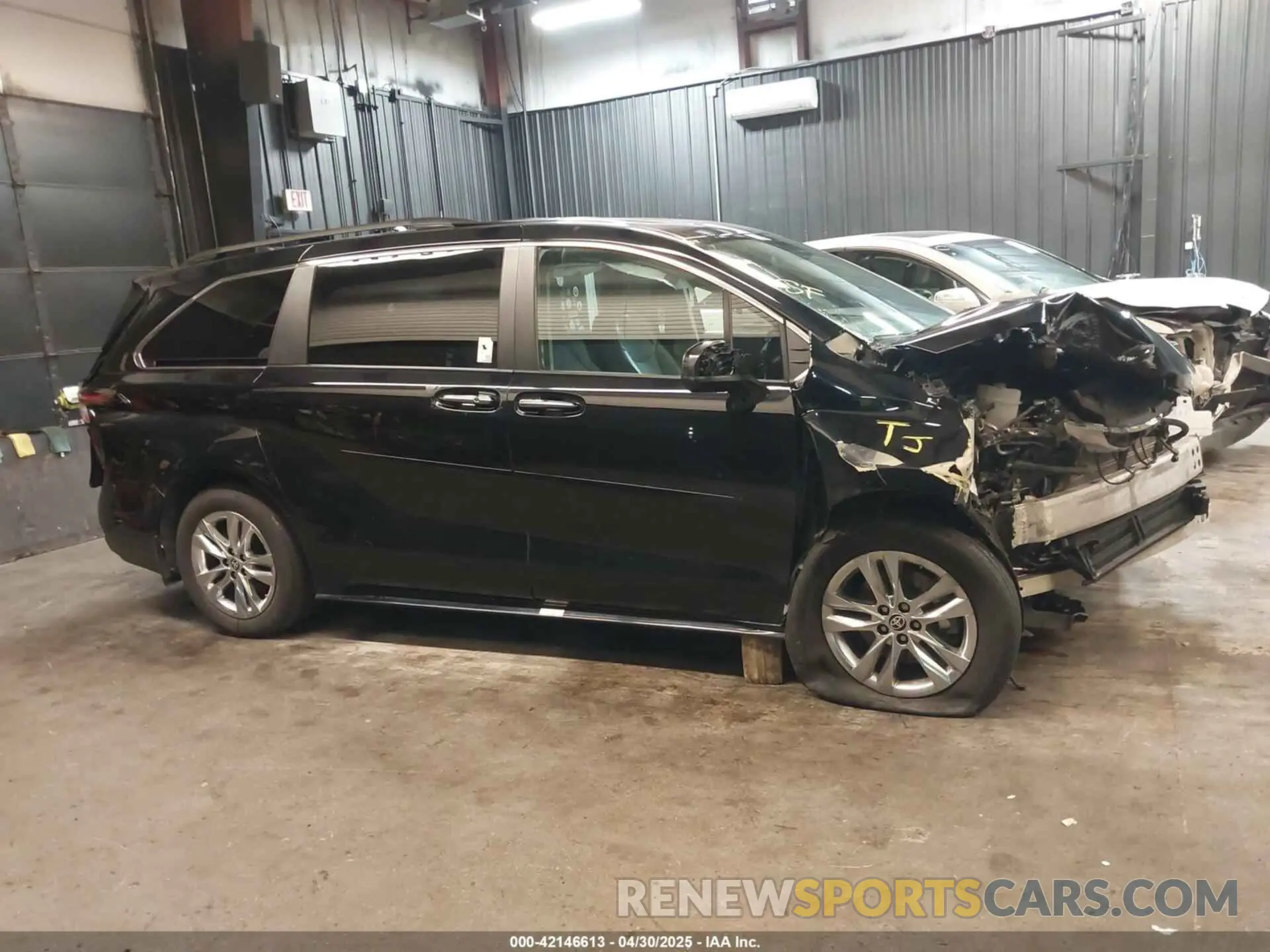 14 fotografías del automóvil dañado 5TDJSKFC7PS094770 TOYOTA SIENNA 2023
