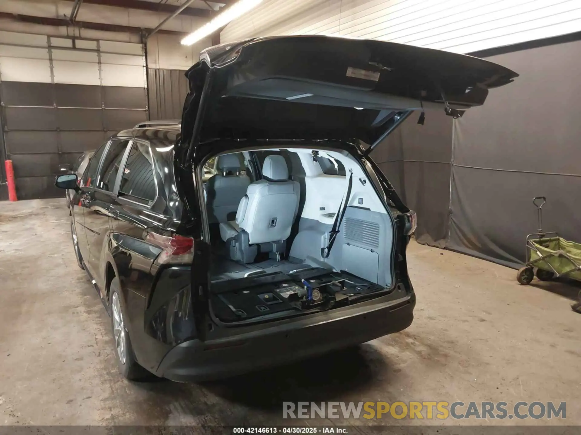 3 fotografías del automóvil dañado 5TDJSKFC7PS094770 TOYOTA SIENNA 2023