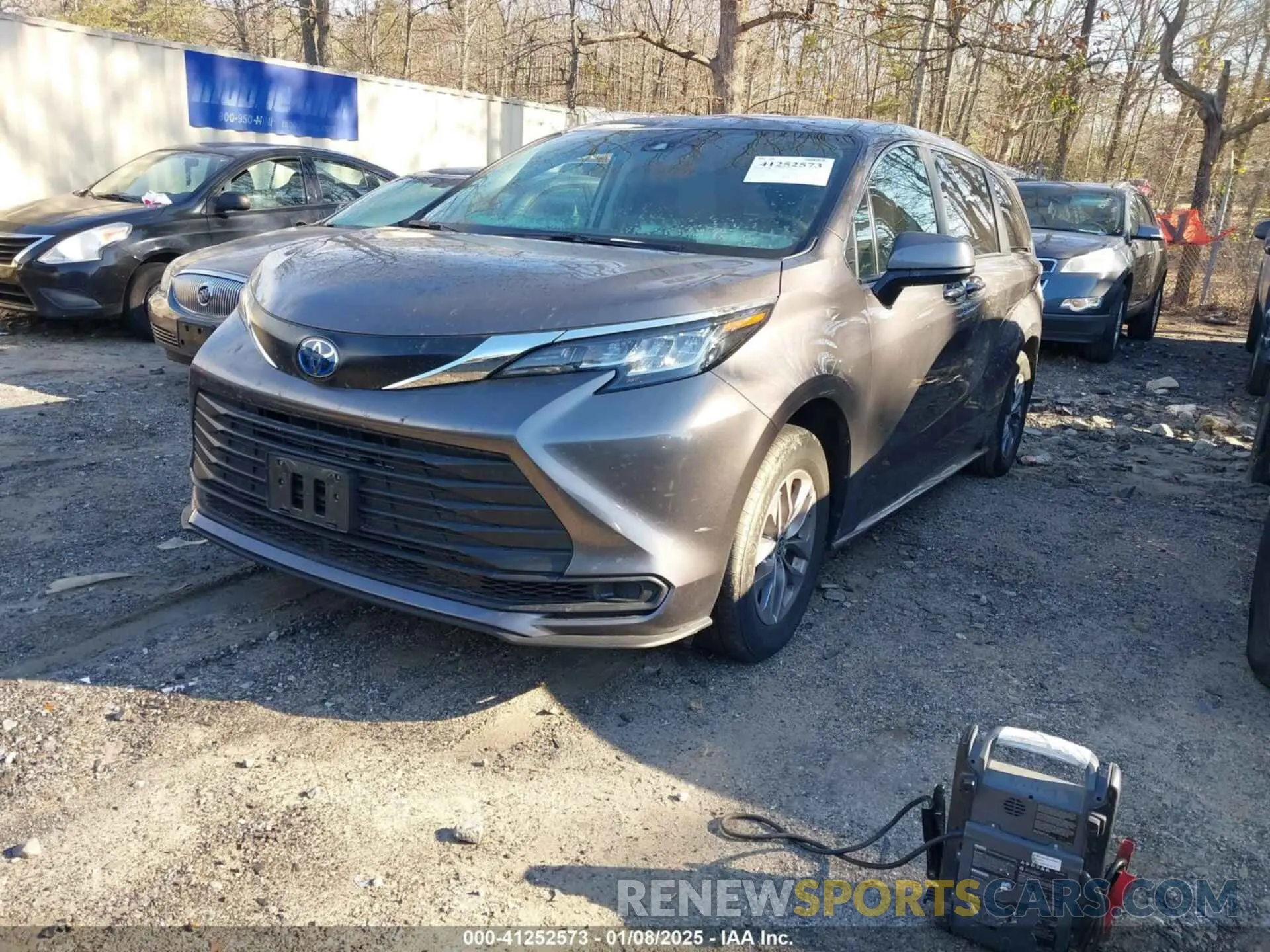 2 fotografías del automóvil dañado 5TDKRKEC1PS173224 TOYOTA SIENNA 2023