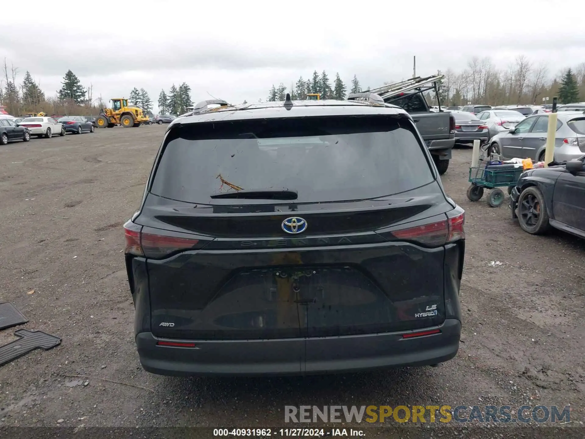15 fotografías del automóvil dañado 5TDKSKFC1PS095238 TOYOTA SIENNA 2023