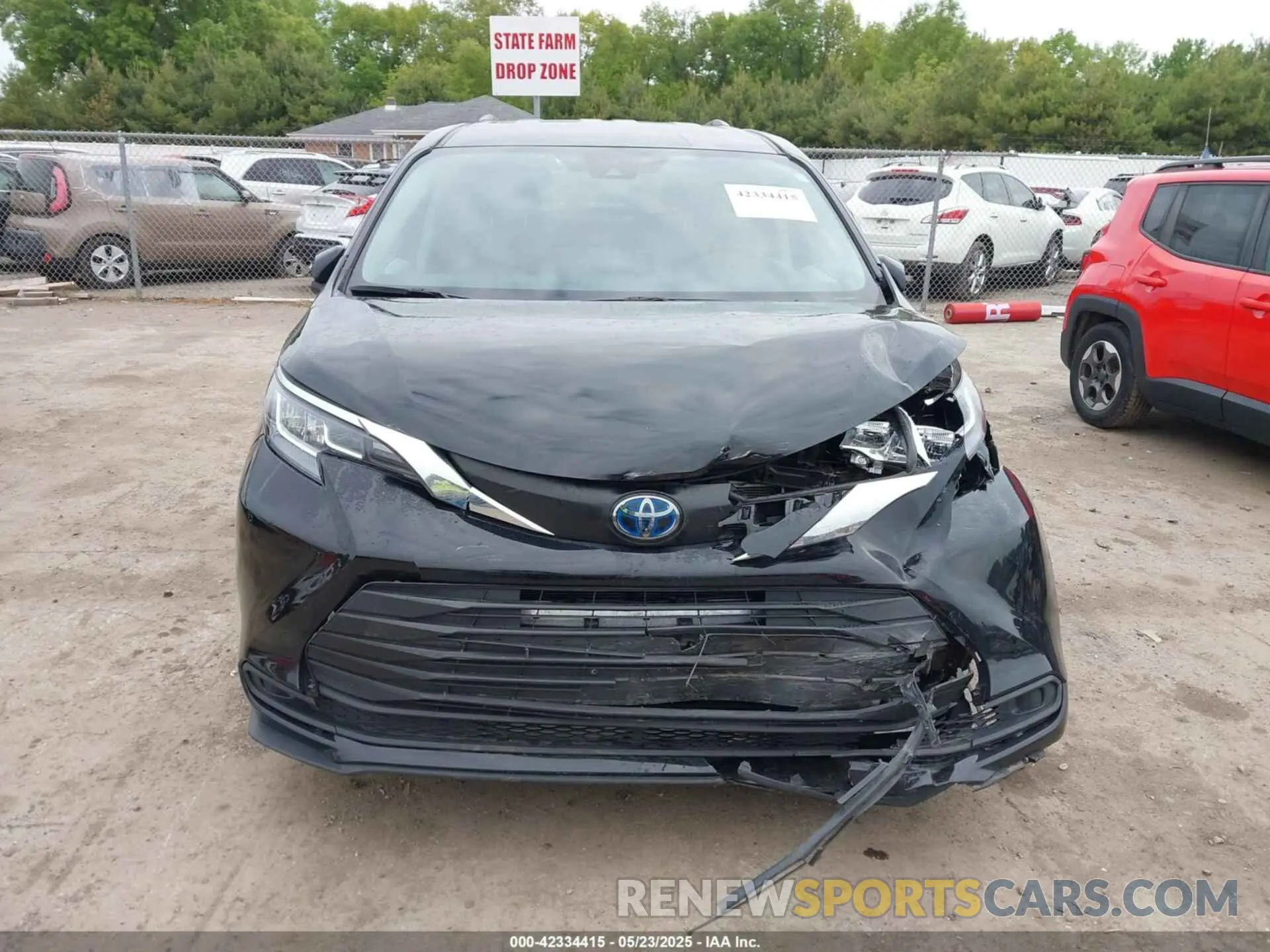 11 fotografías del automóvil dañado 5TDKSKFC2PS084975 TOYOTA SIENNA 2023