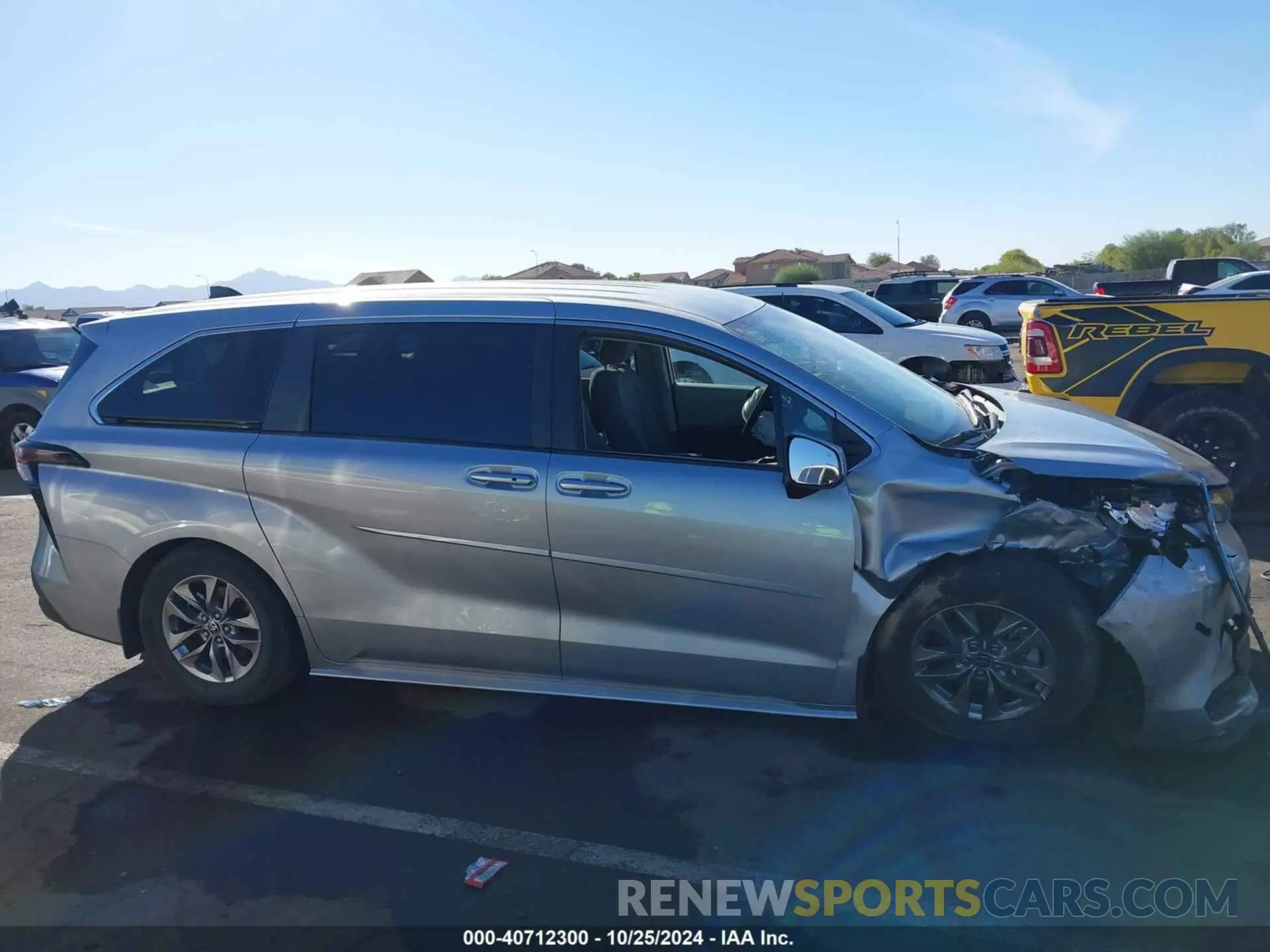 13 fotografías del automóvil dañado 5TDKSKFC4PS074433 TOYOTA SIENNA 2023