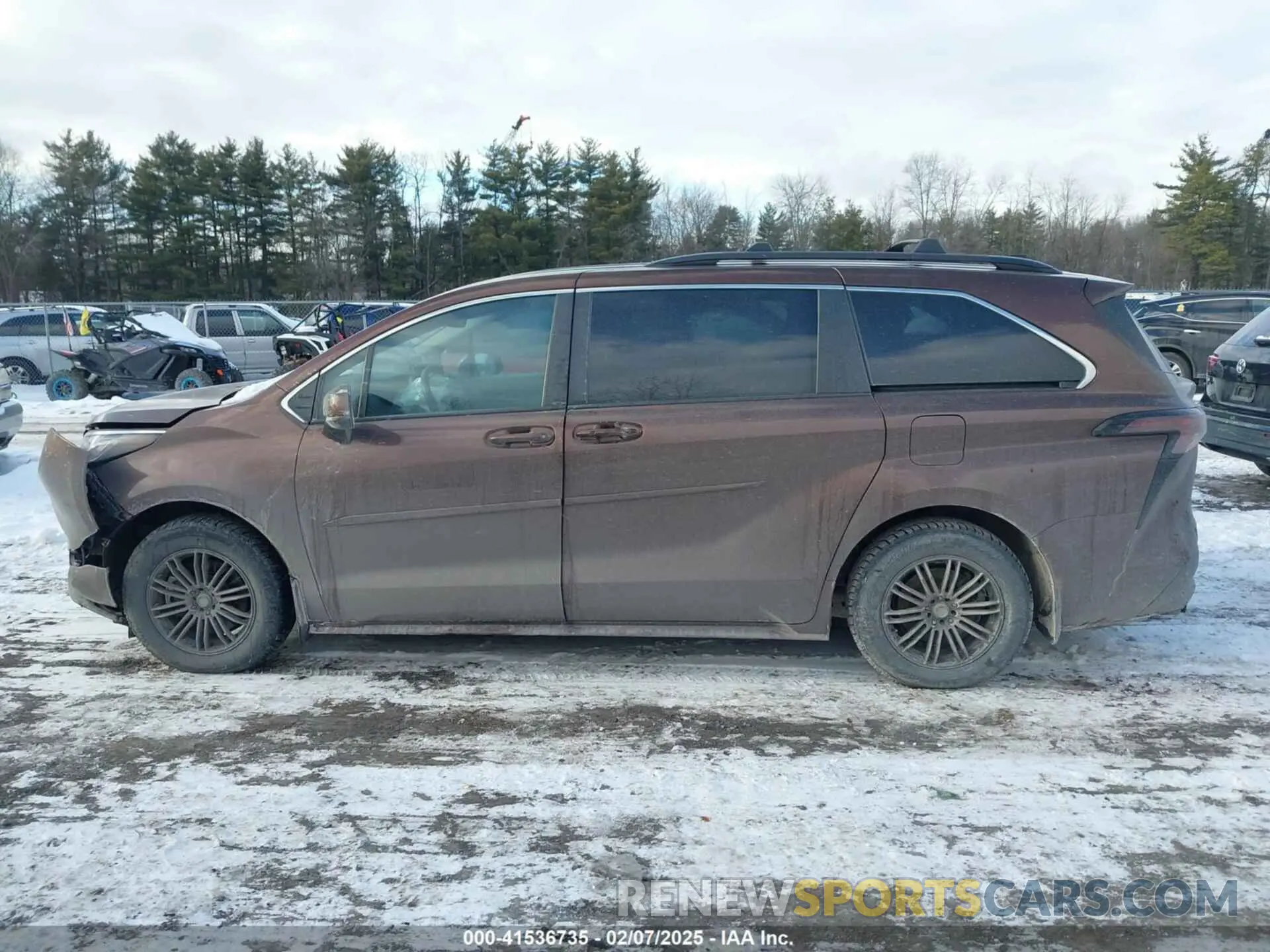 14 fotografías del automóvil dañado 5TDKSKFCXPS079264 TOYOTA SIENNA 2023