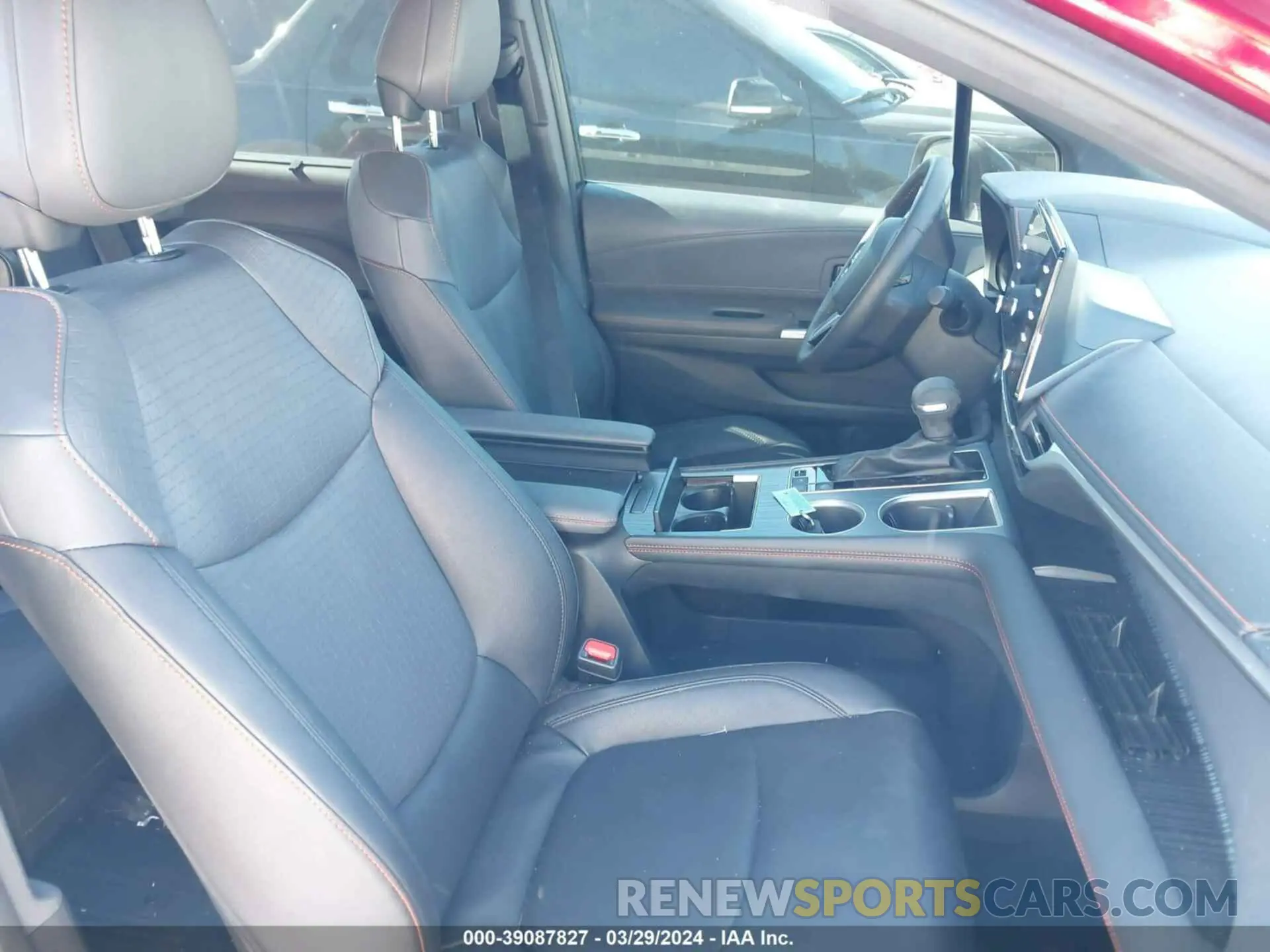 5 fotografías del automóvil dañado 5TDXRKEC8PS142431 TOYOTA SIENNA 2023